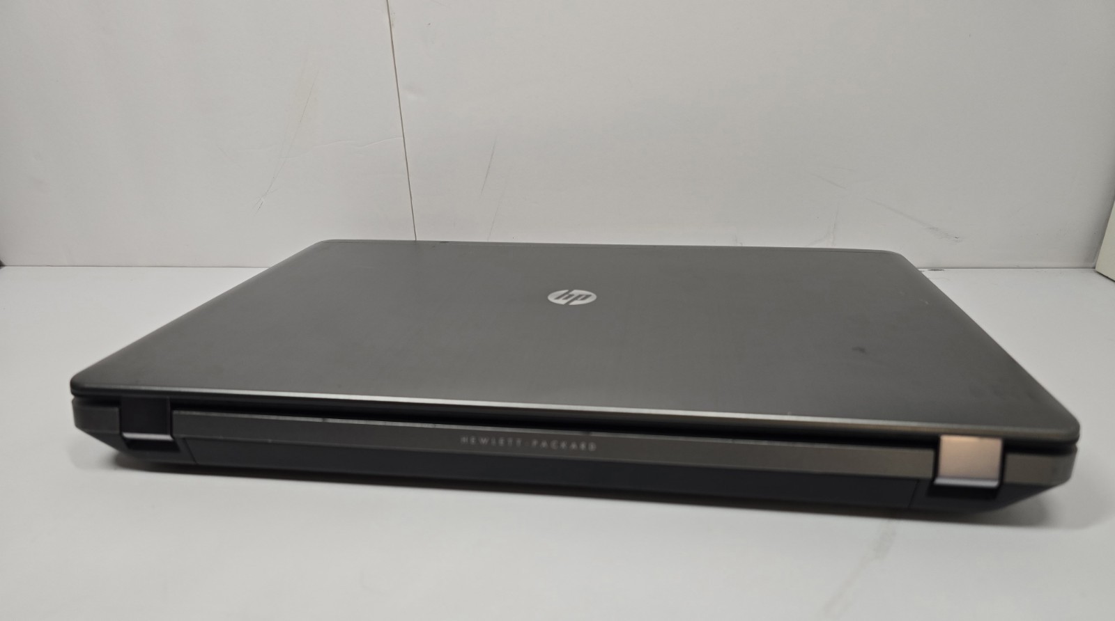 HP ProBook 4540s 15.6″ Laptop. Silver For Parts Only