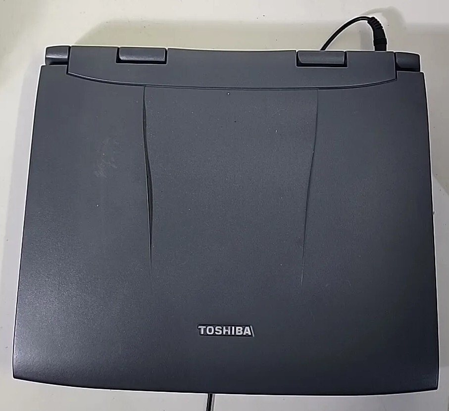 Vintage Toshiba Laptop 1555CDS As Is No Charger No Screen Image Powers On