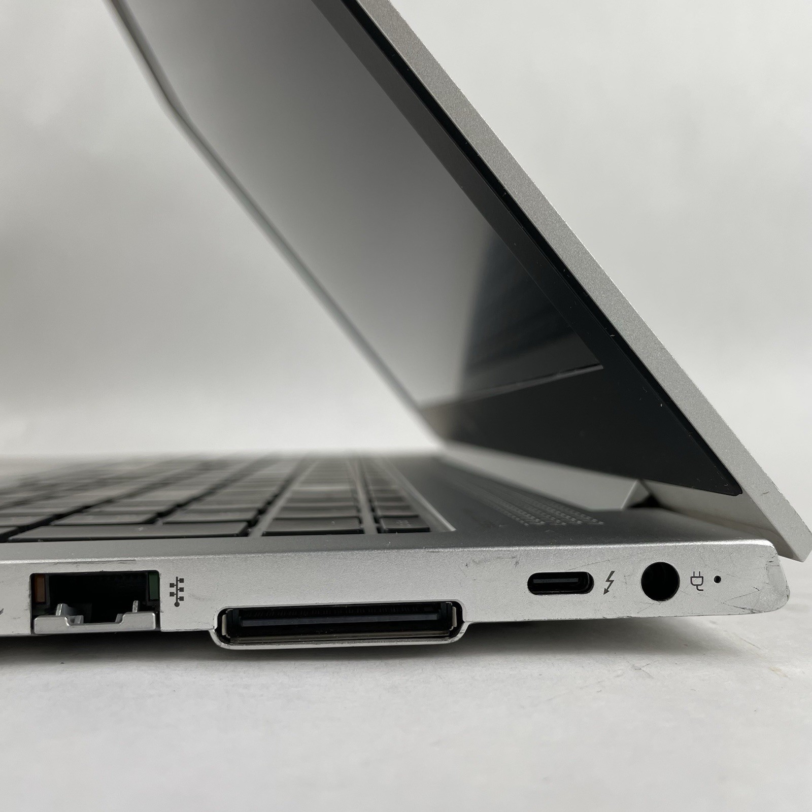 HP EliteBook 850 G6 15.6″ i5-8365U 1.60 GHz 8 GB RAM No SSD/OS/AC – Dents