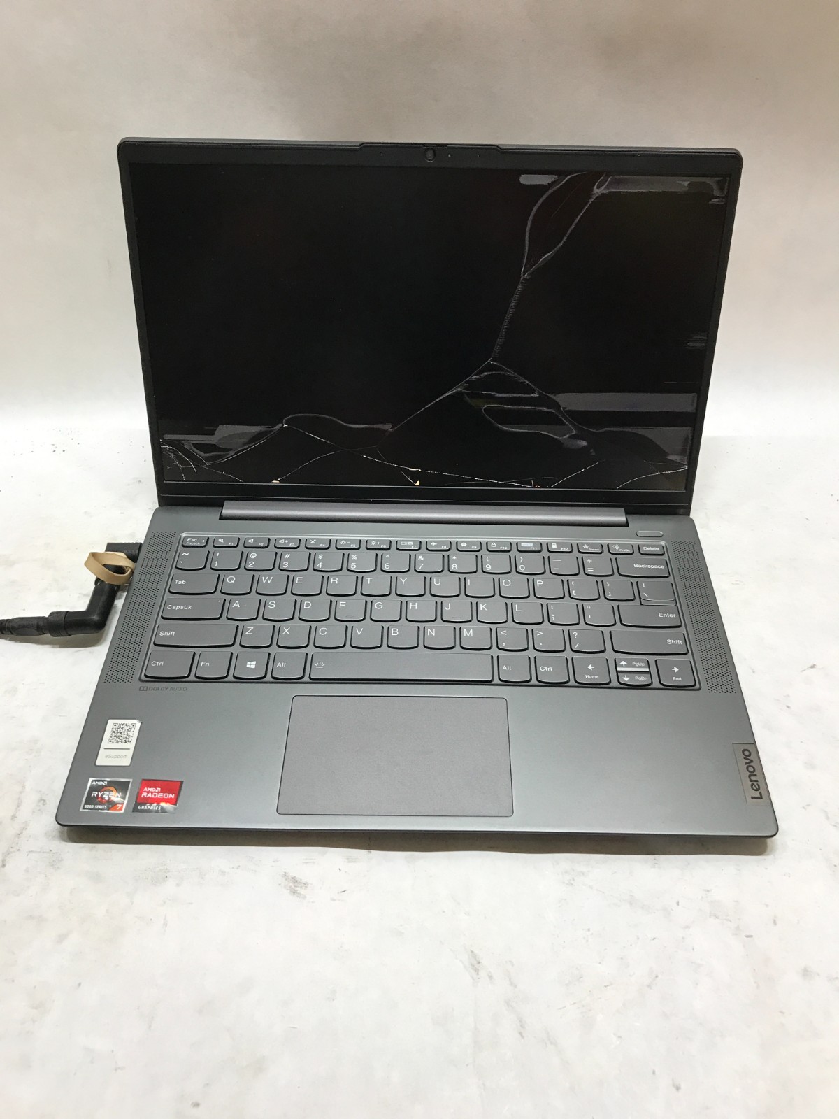 Lenovo IdeaPad 5 14ALC05 14″ Ryzen 7 5000 Series 8 GB RAM NO SSD/OS CRACKED – DW
