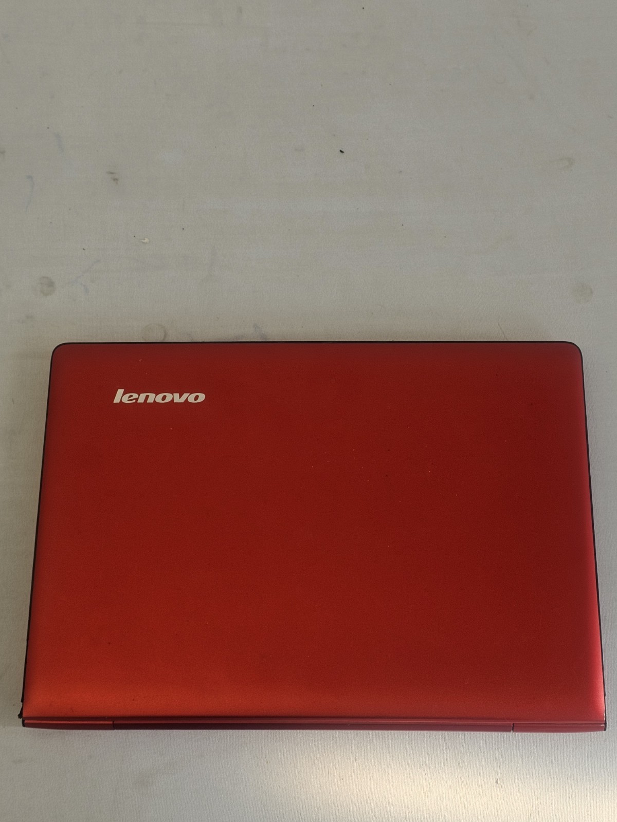 Lenovo V31-70 Laptop – Intel i5-5200u – 8GB RAM – 128GB SSD – Windows 10 – READ