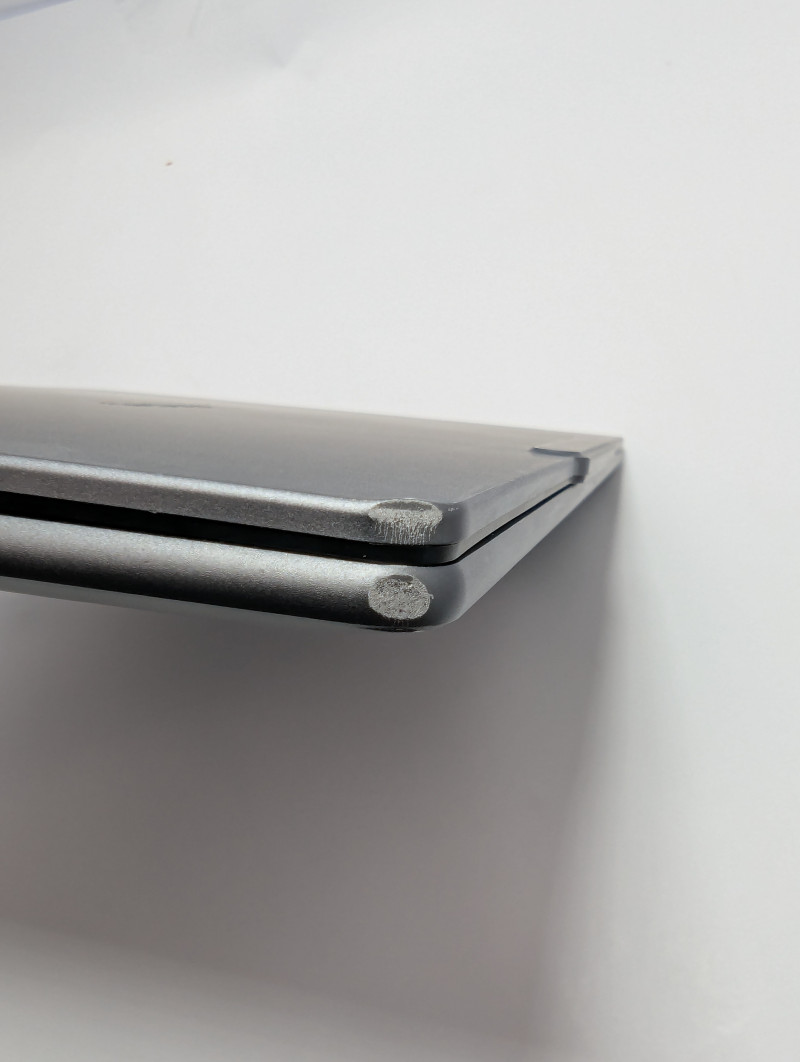 Lenovo Slim 7i 14″ WUXGA OLED Touch Aura Edition Ultra 7 258V 32GB RAM 1TB SSD