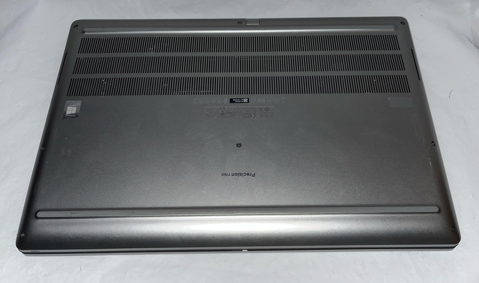 Dell Precision 7760 17.3″ i7-11850H@2.5GHz, 32GB, 500GB (Boot) + 1 TB (Storage)
