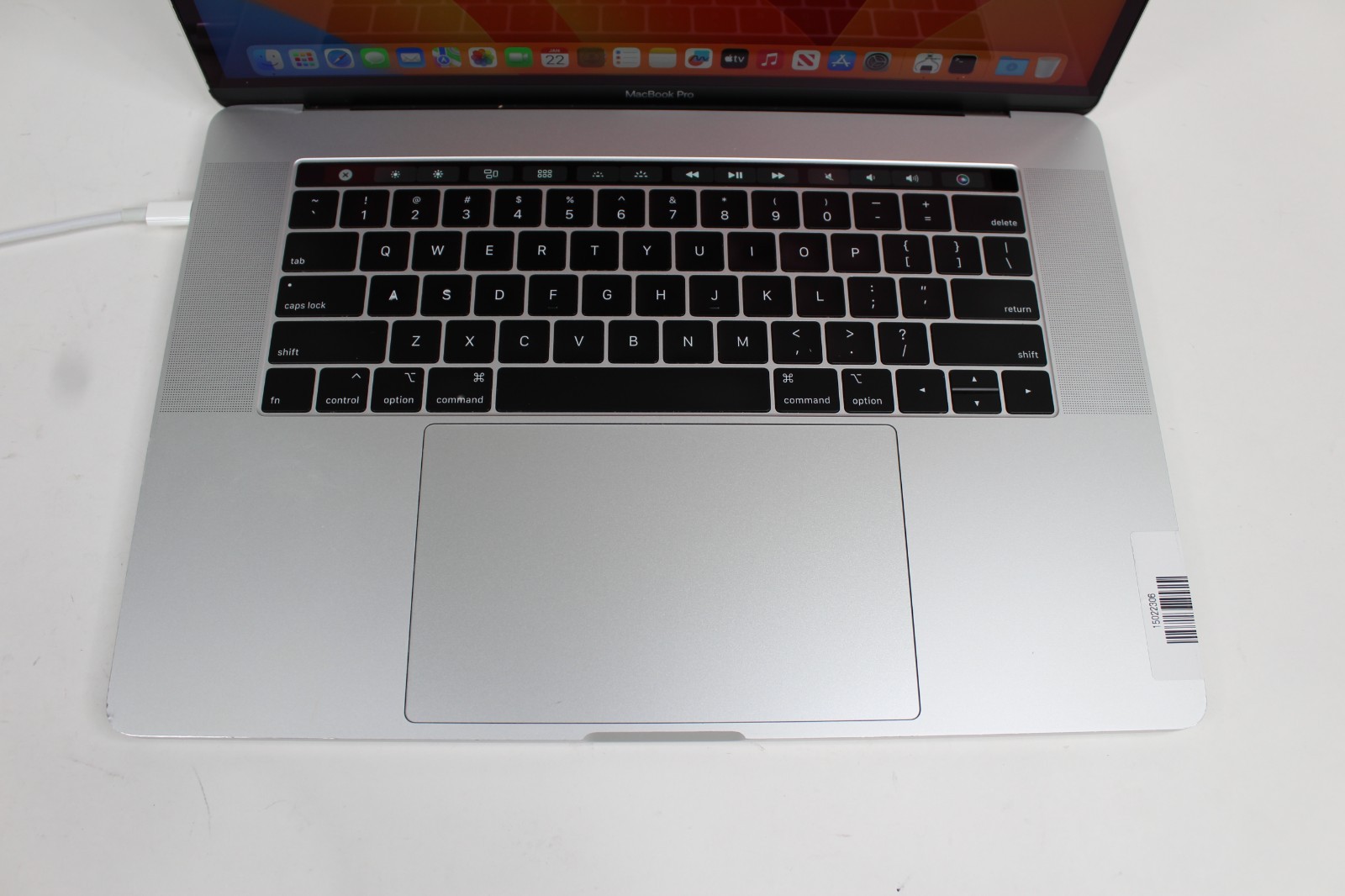 15.6″ 2019 Apple MacBook Pro A1990, i7-9750H@2.6GHz, 256GB/16GB, macOS, Keyboard