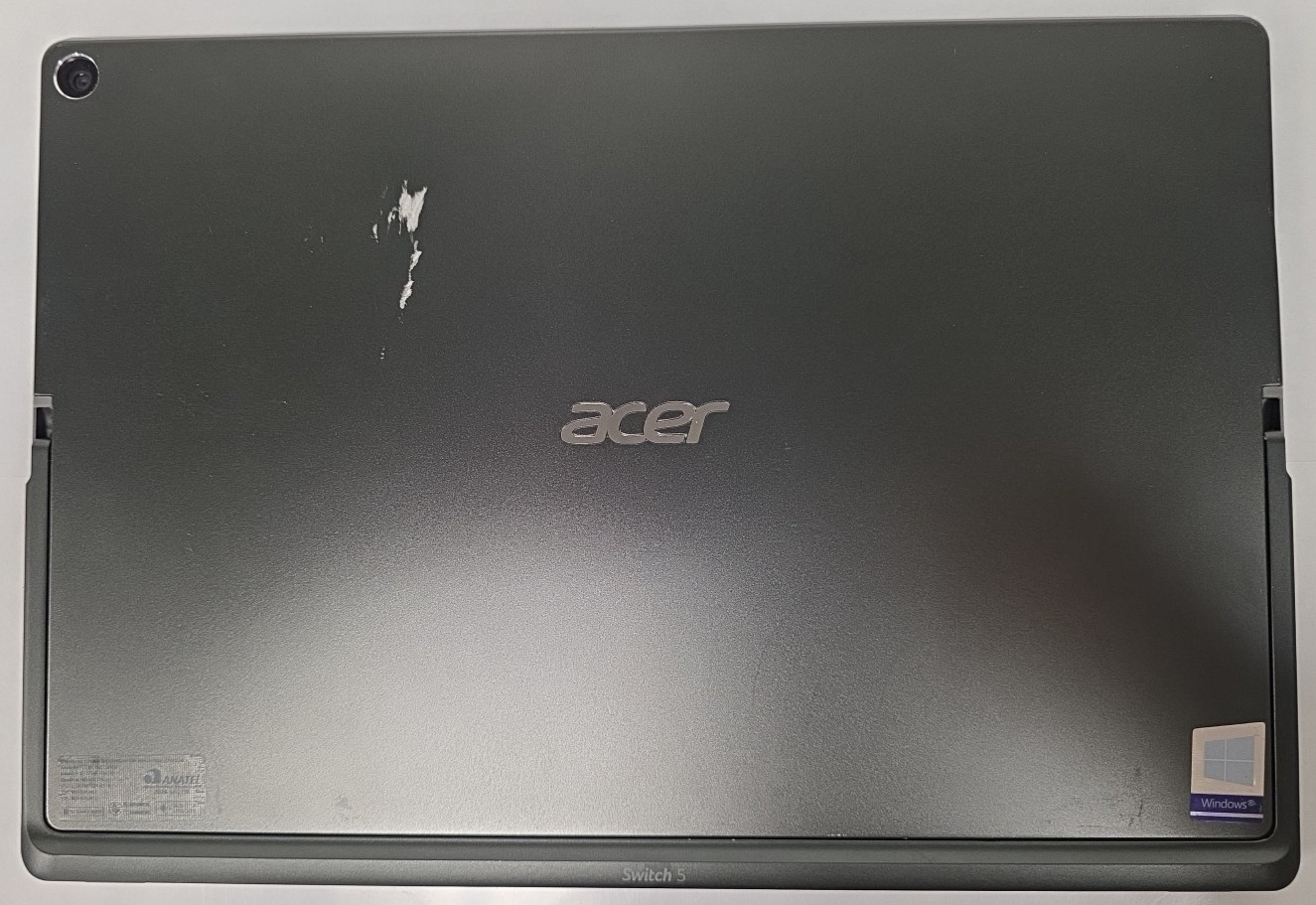 Acer Switch 5| Intel Core i3-7130U| 4GB RAM| 128GB SSD| WIN 10 PRO #1