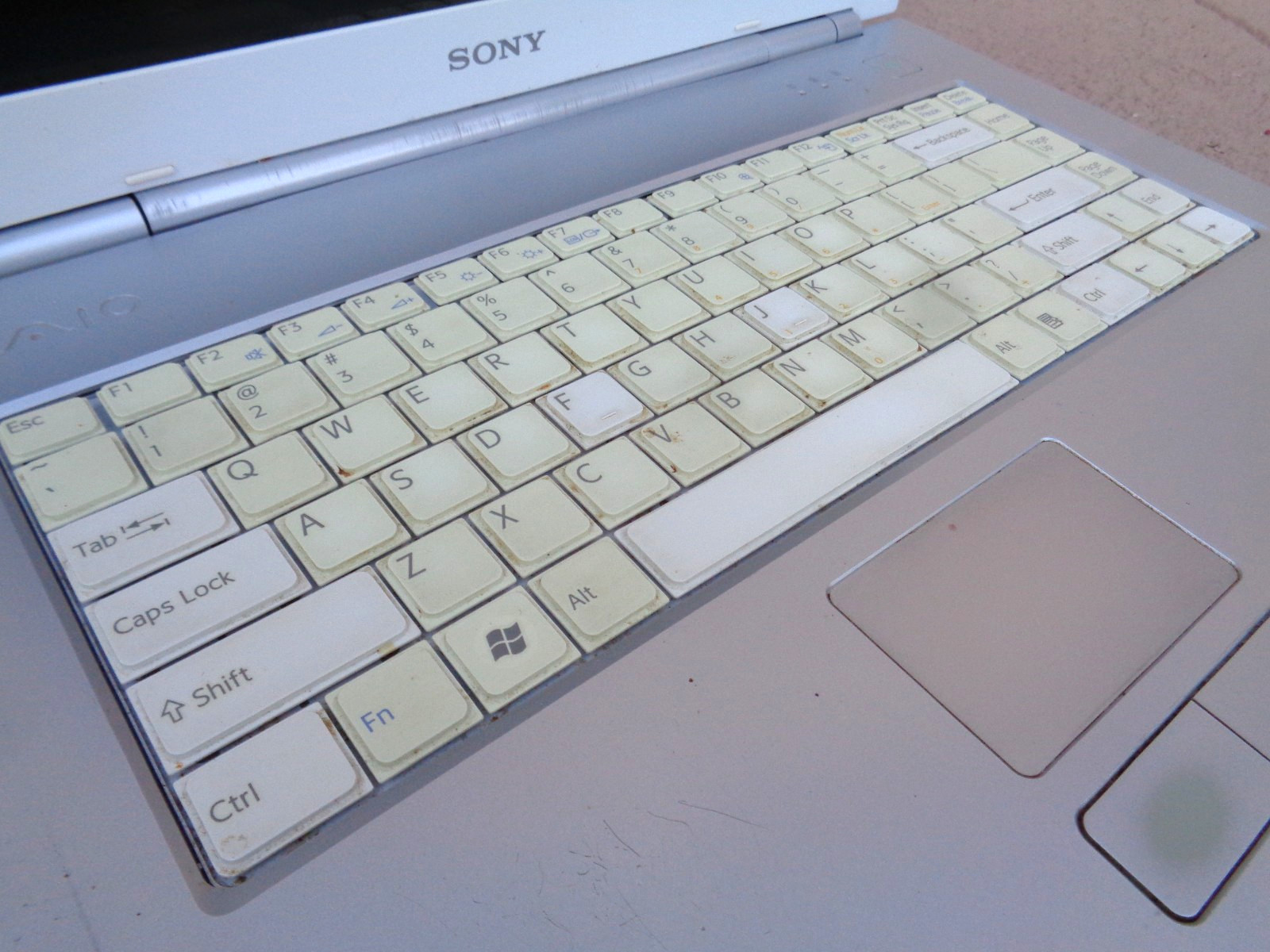 SONY VAIO PCG-7T1L VGN-N160G LAPTOP COMPUTER 80GB HDD WIN XP TESTED WORKS *READ*