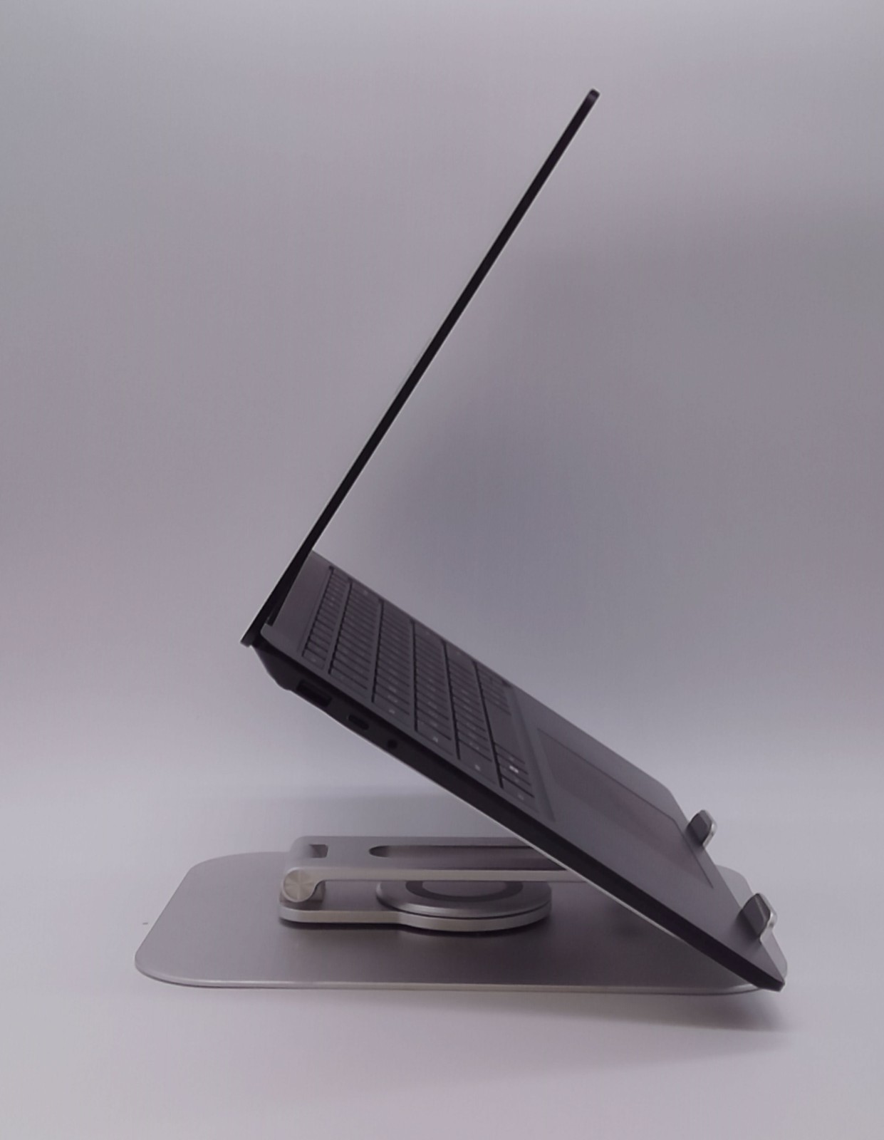 Microsoft Surface Laptop 5 13.5″ Touch i7-1265U 1TB NVMe 32GB W11P USED – W/ AC