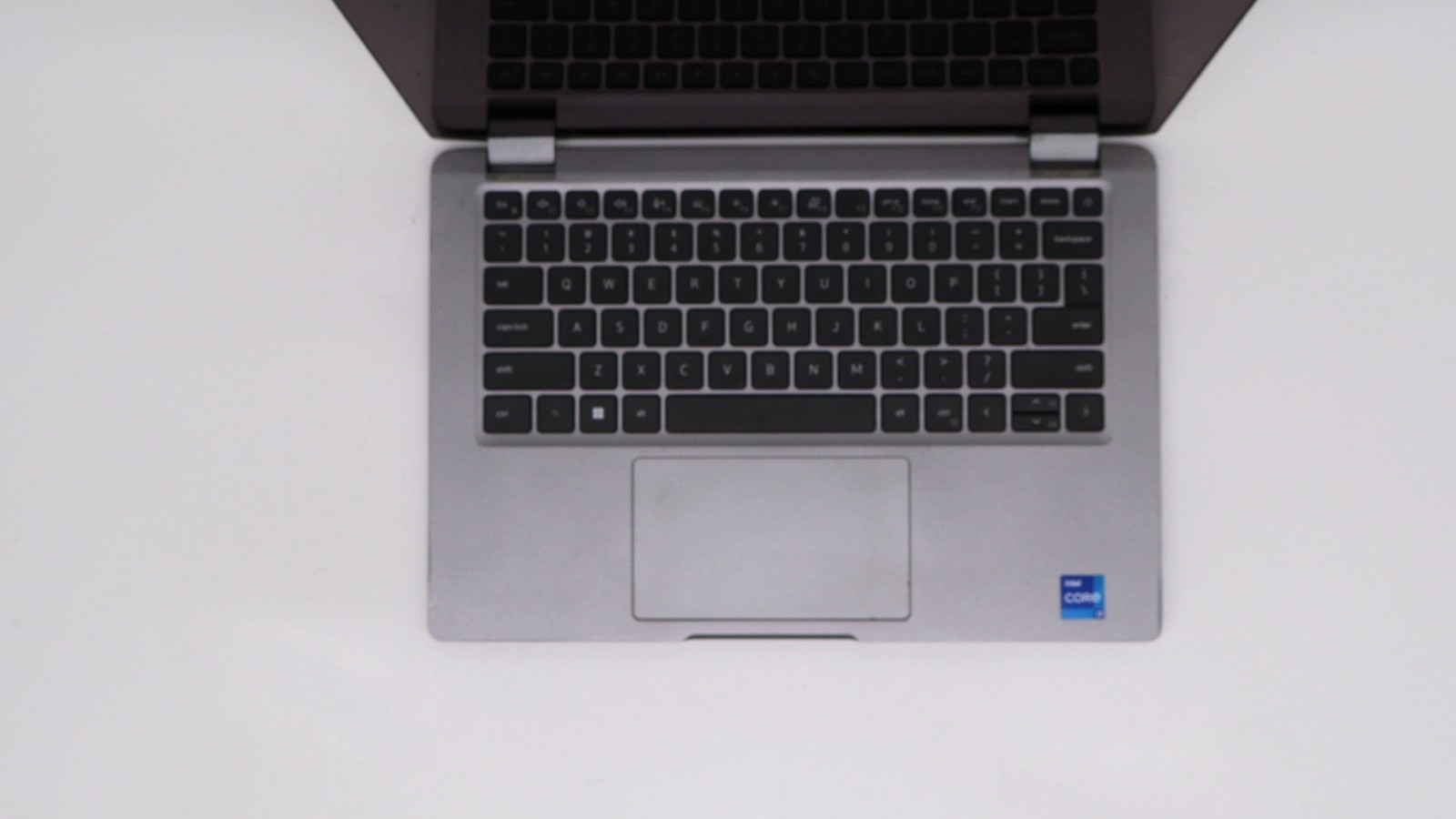 Dell Latitude 5330 13″ i7-1265u 16GB 512GB – Very Good
