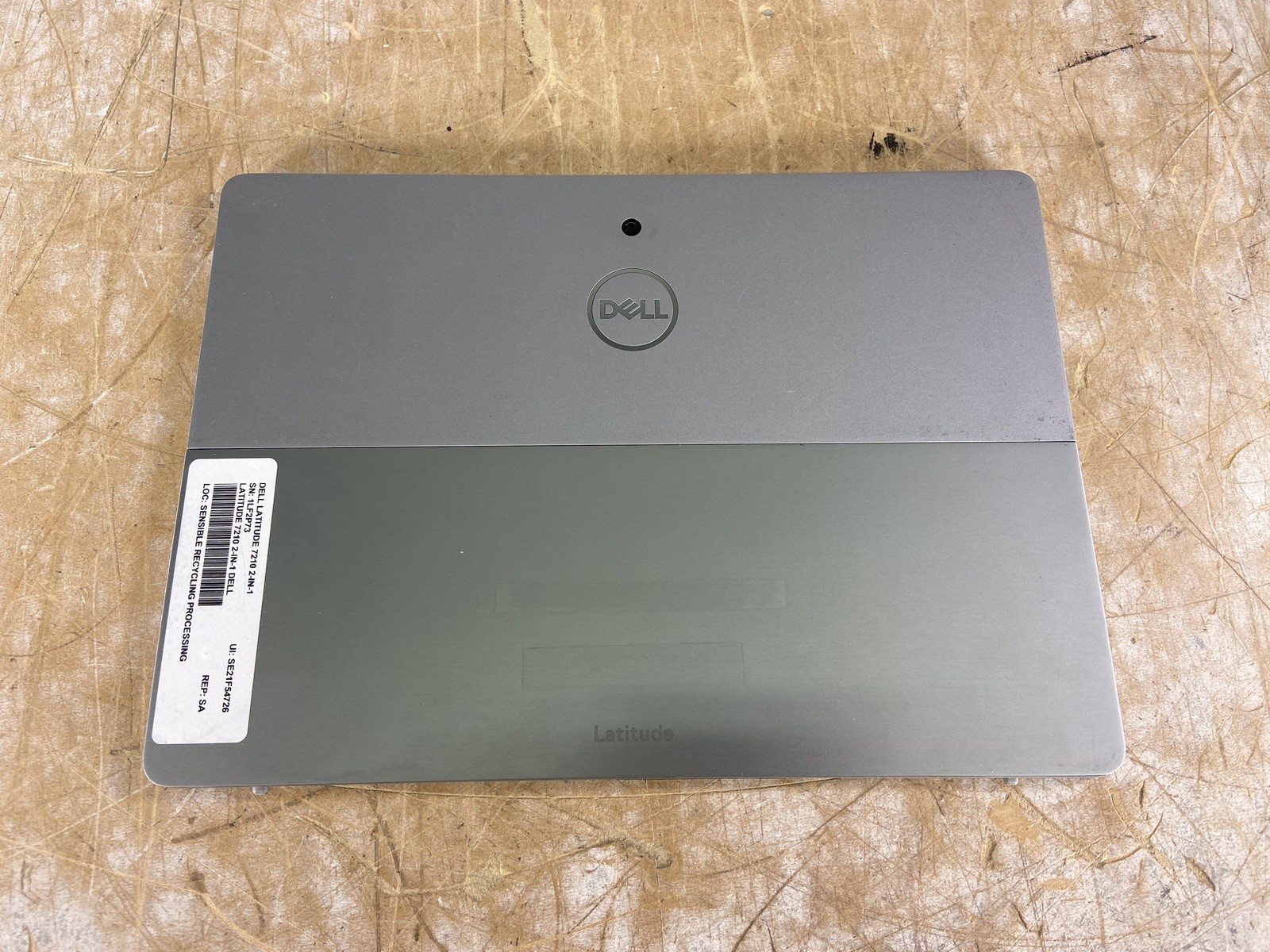 DELL LATITUDE 7210 2-IN-1 i5-10310U @ 1.70GHz, 8GB RAM, NO HDD/OS – (FOR PARTS)
