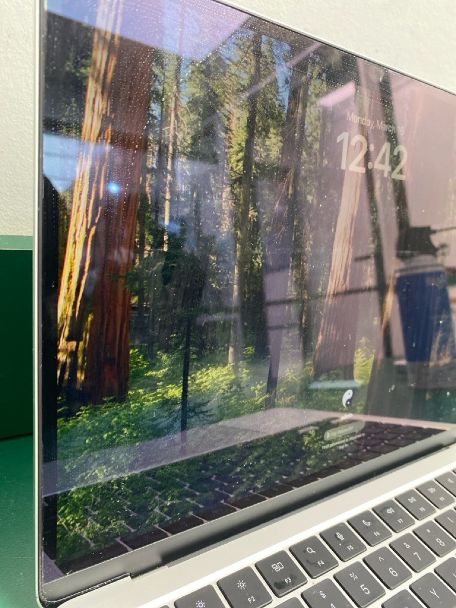 2022 Apple MacBook Air 13.6″ M2 3.5GHz 8GB RAM 512GB SSD A2681 (EZ5002472)