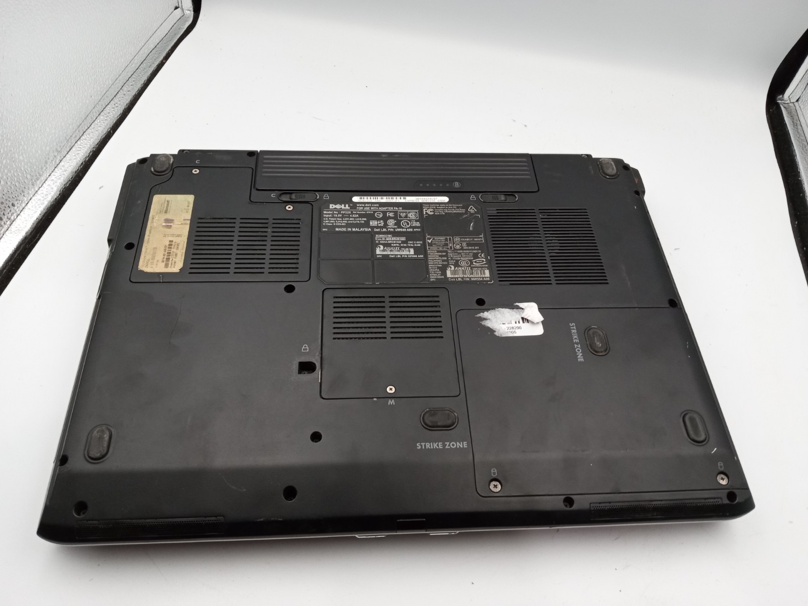 Dell Inspiron 1720 17″ Laptop Intel Core 2 Duo CPU – WON’T POWER ON – READ -RR