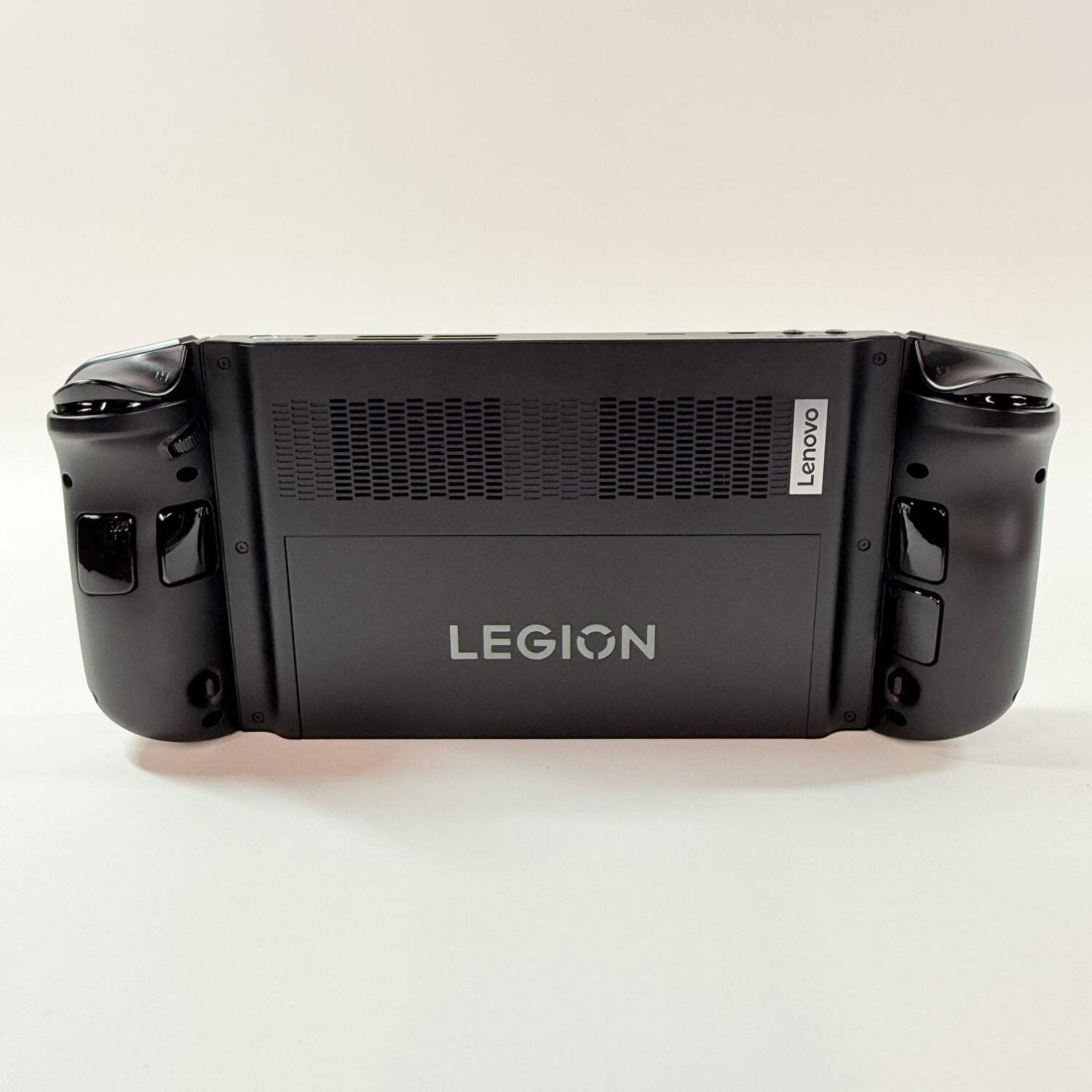 Lenovo Legion Go 8.8″ AMD Ryzen Z1 Extreme 16GB RAM 1TB Shadow Black 83E1001YUS