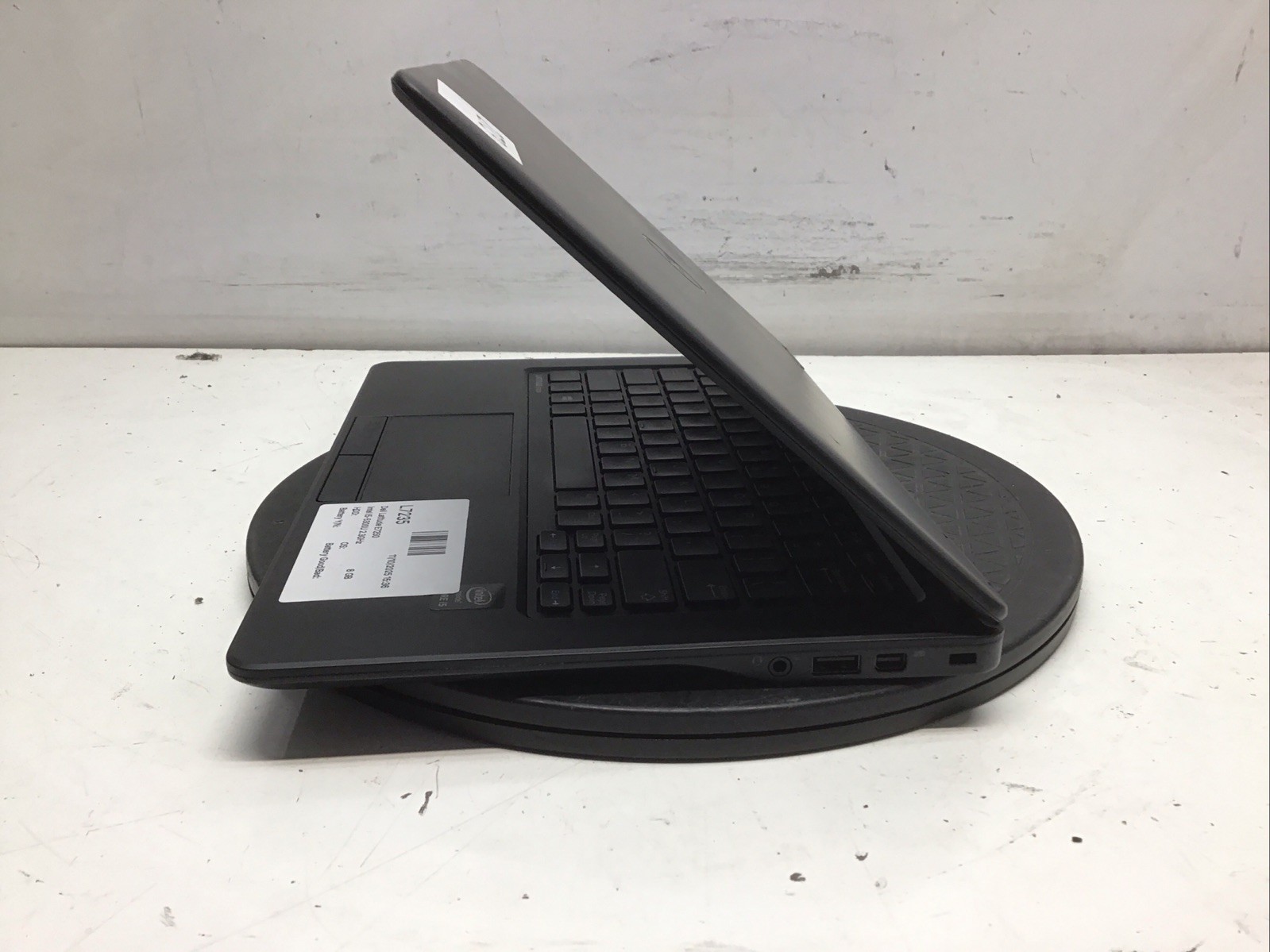 Dell Latitude E7250 Intel i5-5300U 2.3GHz 8 GB NO HDD