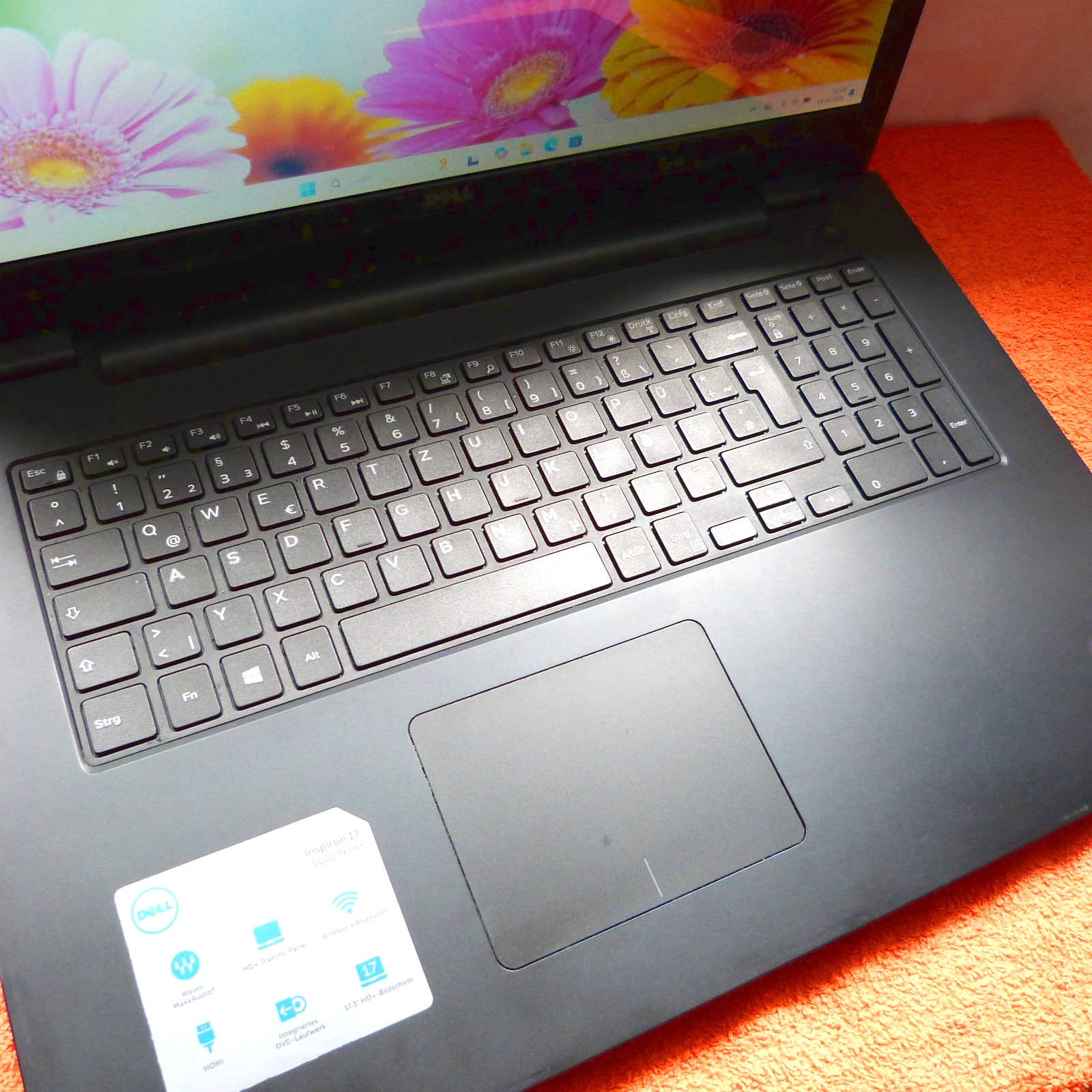Dell 5748 METAL 17″ PREMIUM l SSD Windows 11 l MaxxAudio PROSound HDMI USB3