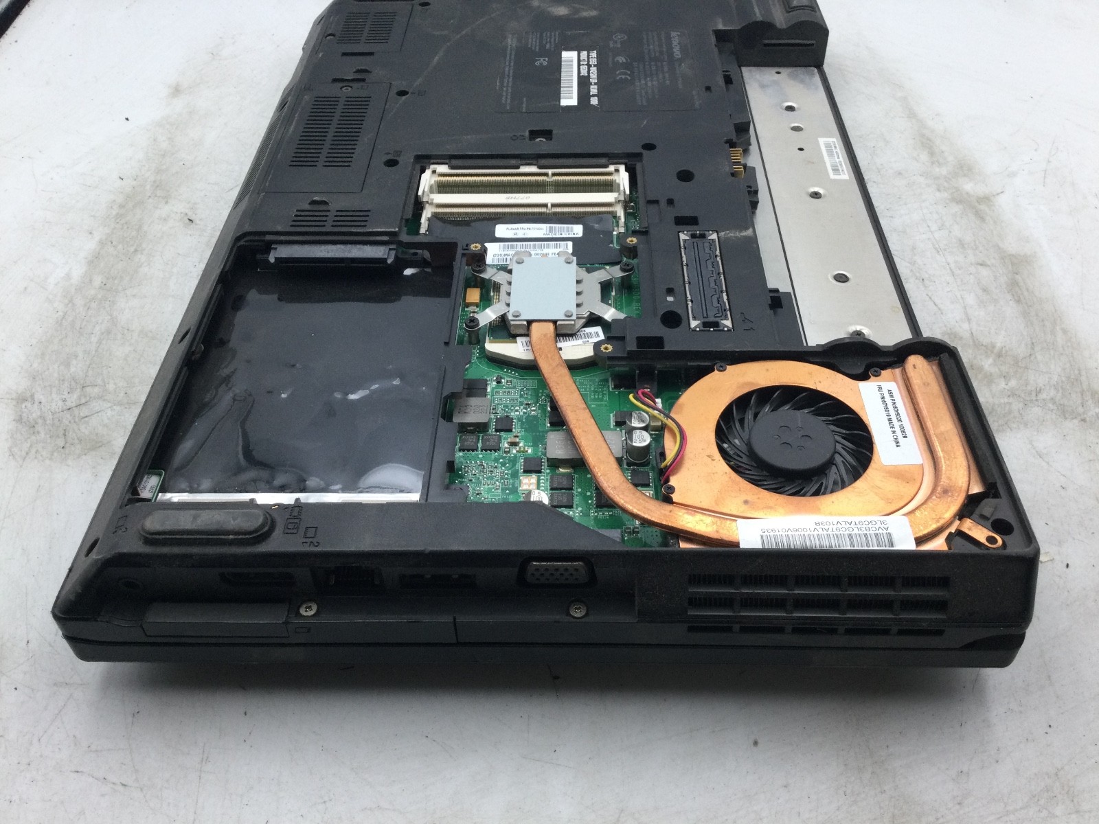 LENOVO THINKPAD L412 – FOR PARTS/BIOS LOCK – INTEL I3 – NO RAM – READ DESC – BB
