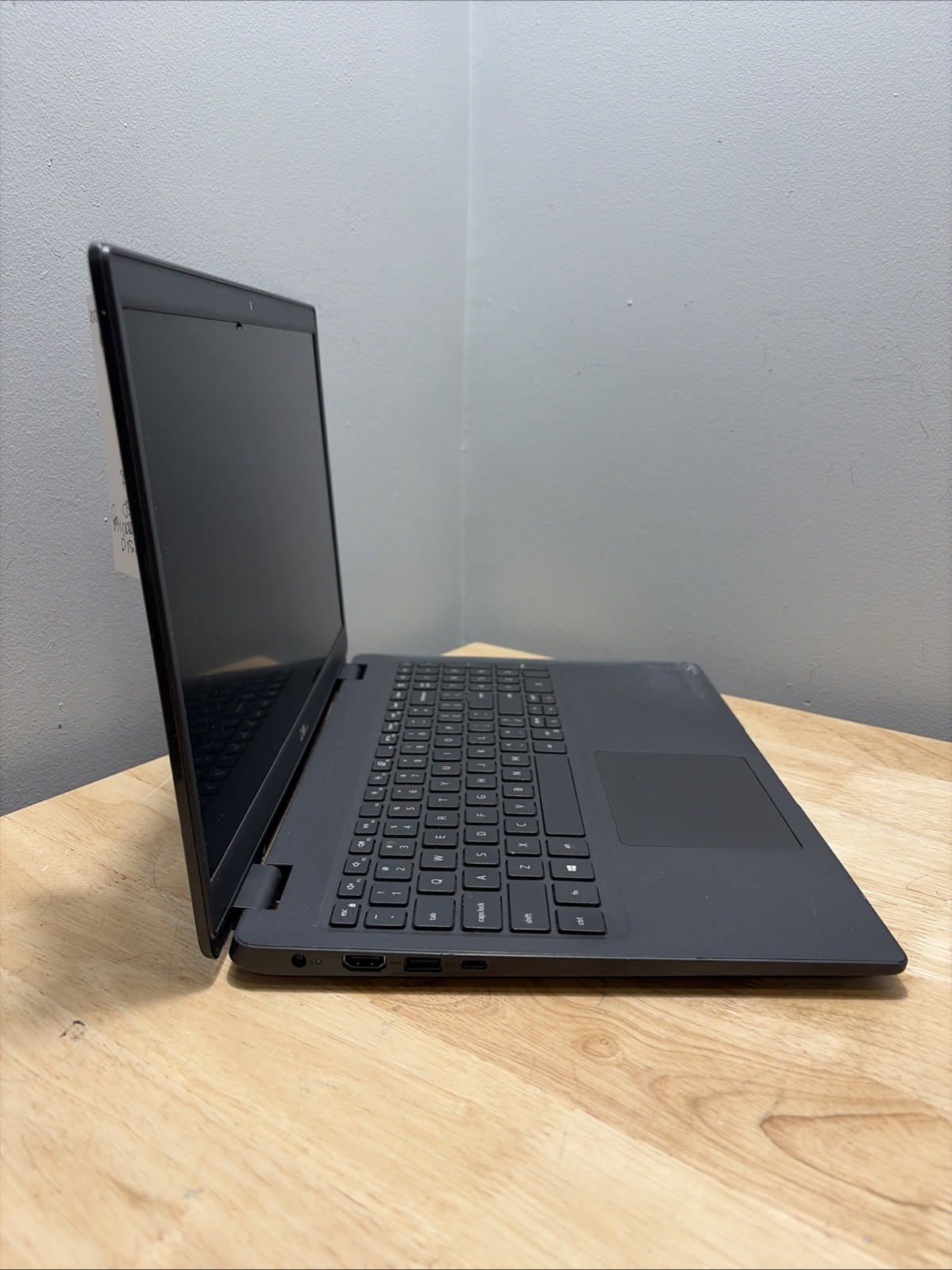Dell Latitude 3510 15″ Core i5-10210u 1.60GHz 8GB 256GB SSD WCam Win 11 Pro