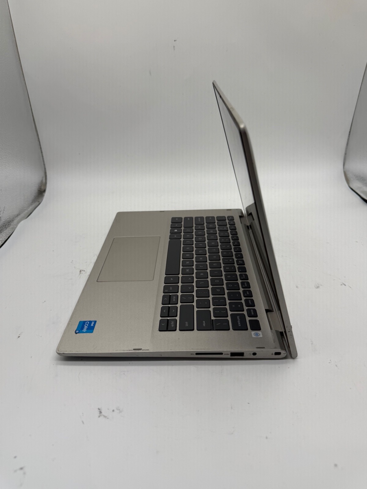 Dell Inspiron 5406 14″ Laptop i5-1135G7 8GB RAM 256GB SSD Windows 11 Pro Used RD
