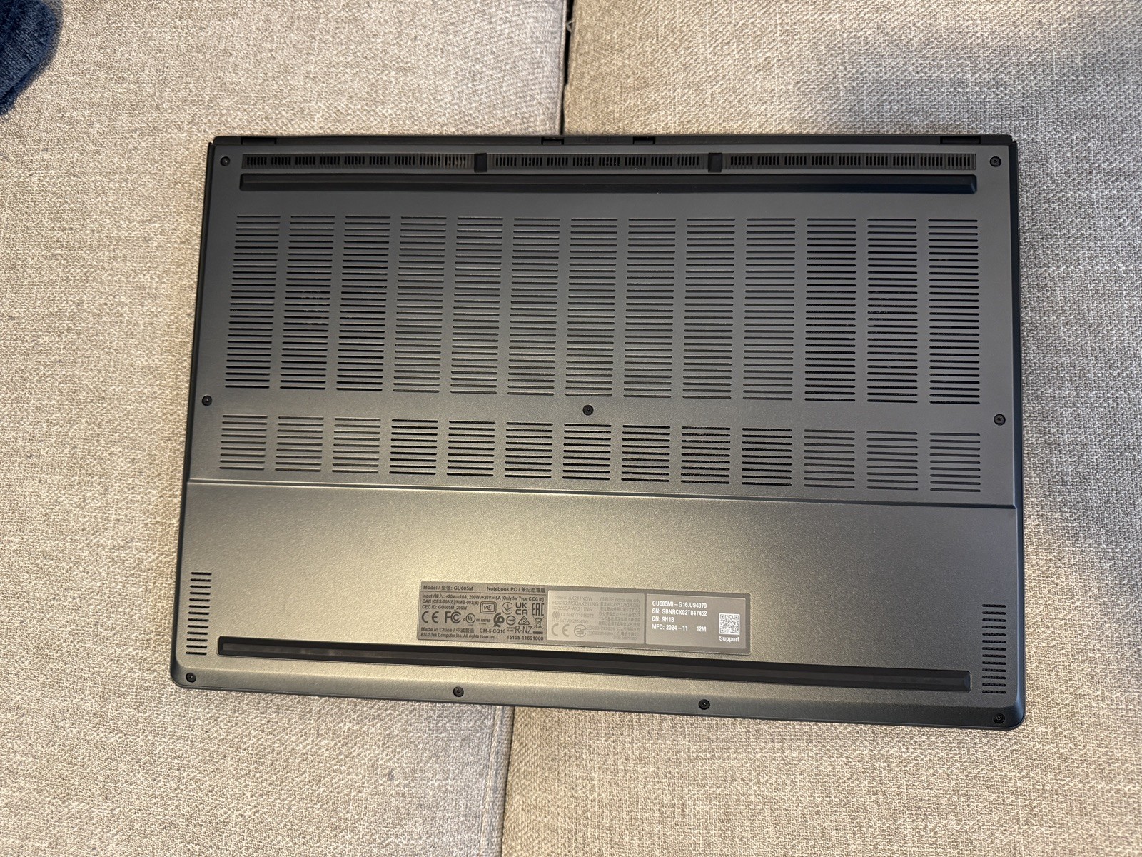 Asus ROG Zephyrus G16 GU605 240Hz QHD+ 2.5GHz Ultra 9 185H 16GB 1TB SSD RTX 4070