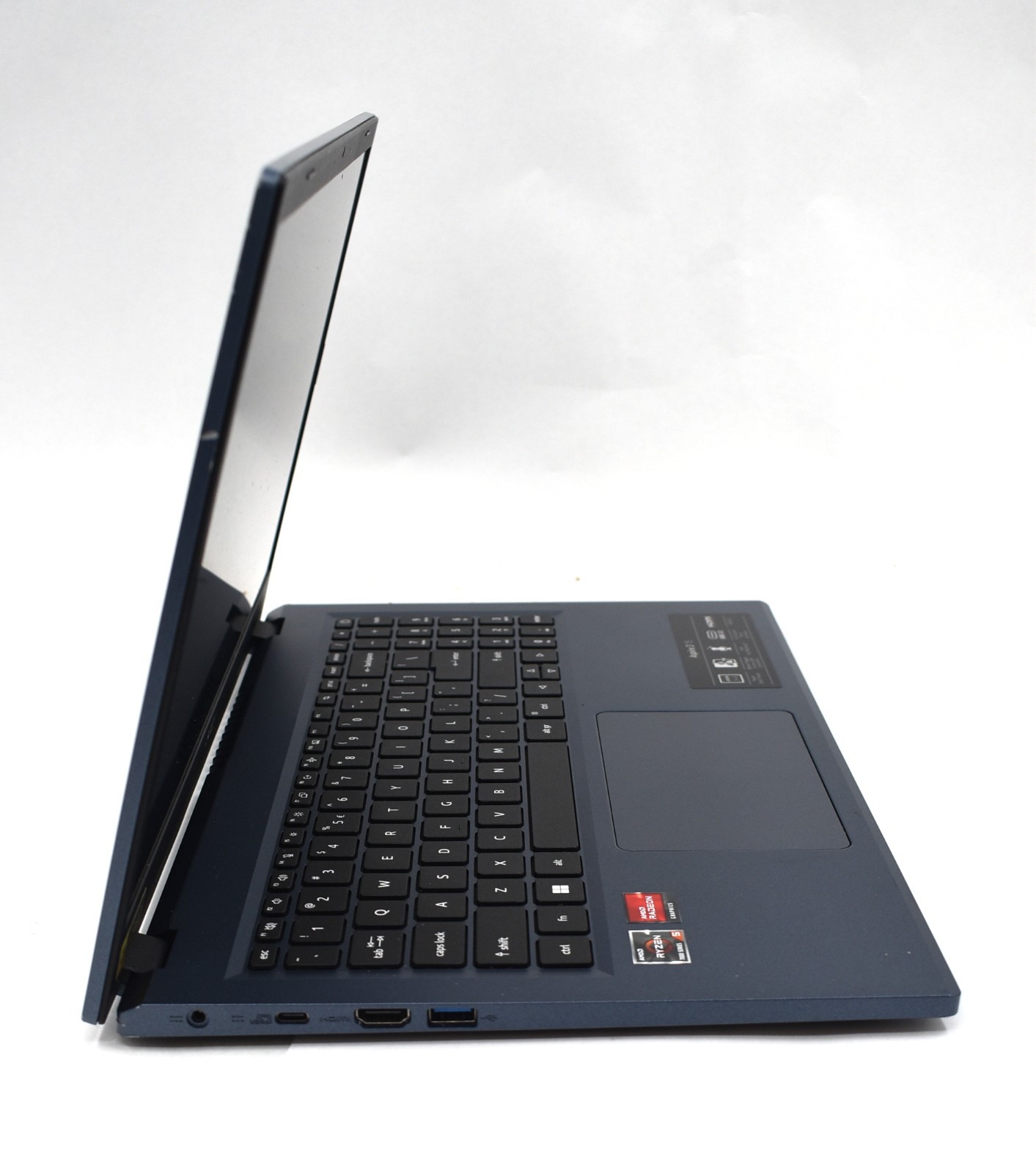 Acer Aspire 3 A315-24PT 15.6″ AMD Ryzen 5 7520U 2.8GHz 8GB Ram 512GB SSD Win11H