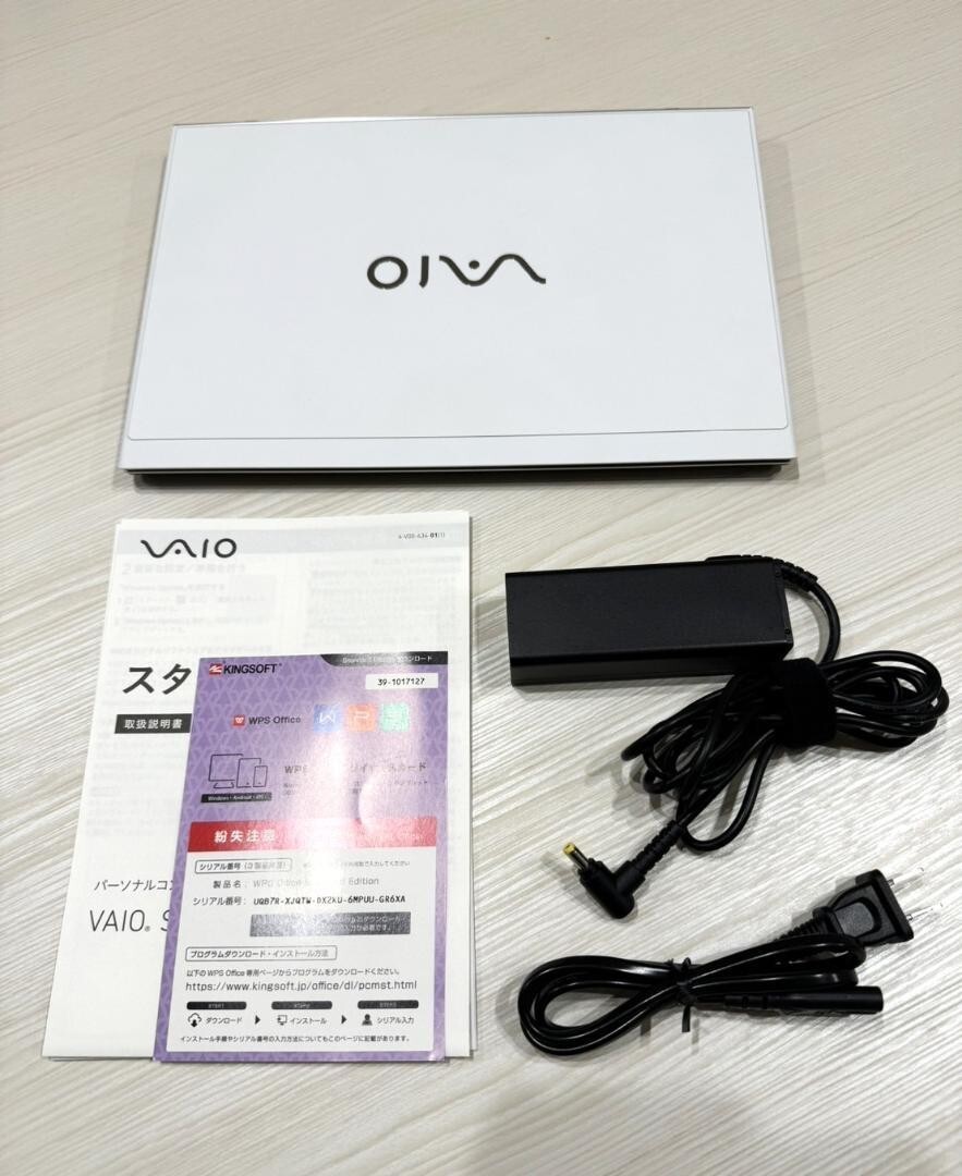 Vaio 11.6 Inch Laptop PC VJS112C12N RAM: 4GB SSD: 256GB Windows 10 Pro Core i3