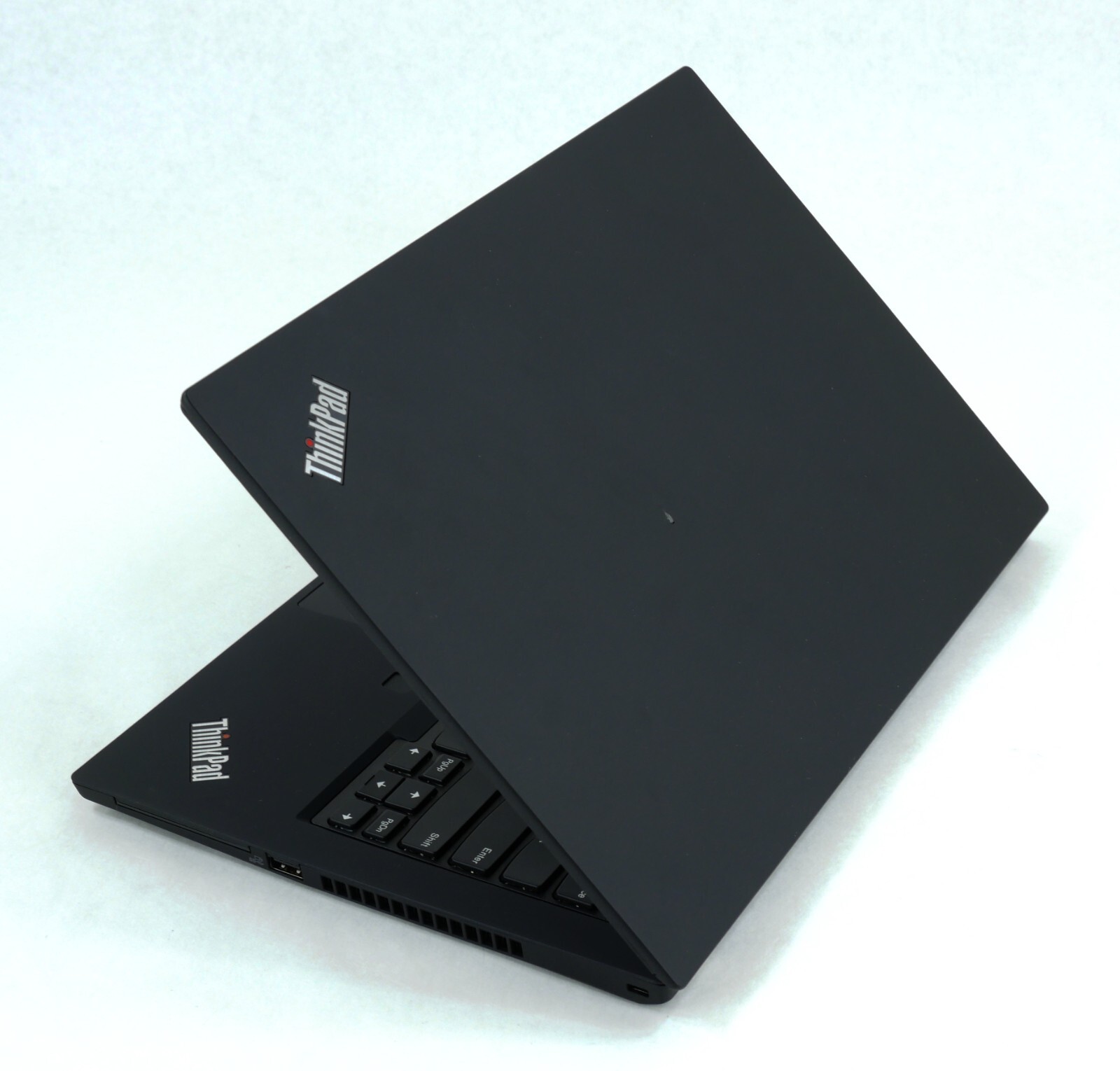 Lenovo ThinkPad T14 G2 14″ i5-1135G7 2.4GHz 8GB RAM 256GB NVMe 20W000T9US