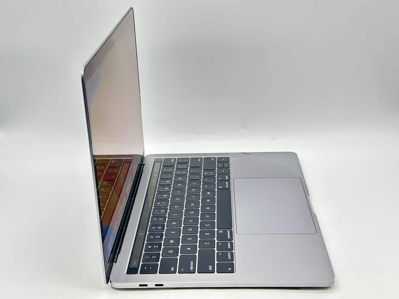 2017 Apple Macbook Pro 13″ 3.1Ghz Intel Core i5 8GB RAM 256GB SSD