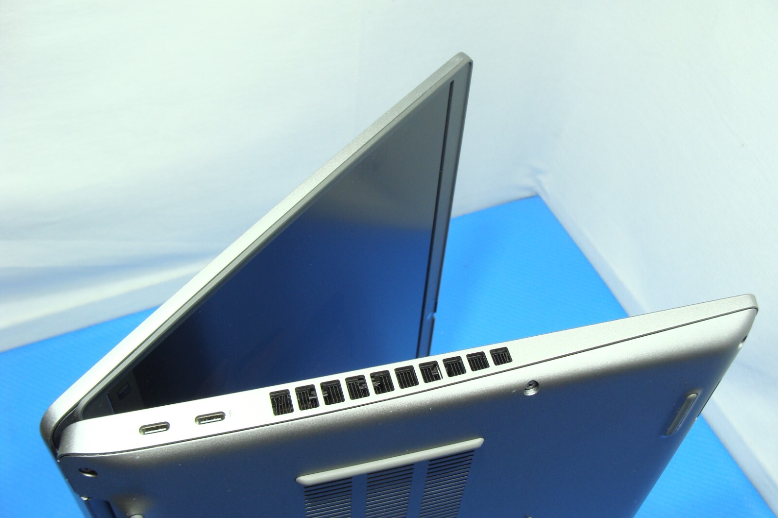 Dell Precision 3561 15.6″FHD vPro i7-11800H 2.5GHz 32GB RAM 512GB SSD NvidiaT600