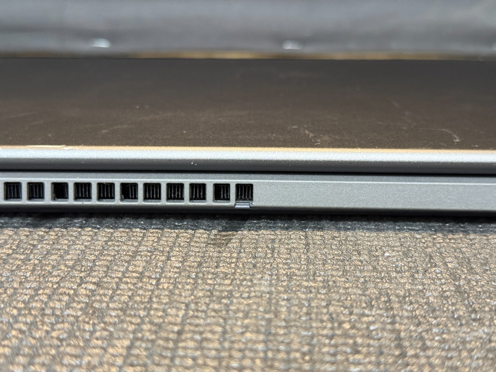 Lenovo IdeaPad Flex 5 15IIL05 15.6″ Intel i7-1065G7 1.30GHz 16GB RAM 512GB M.2