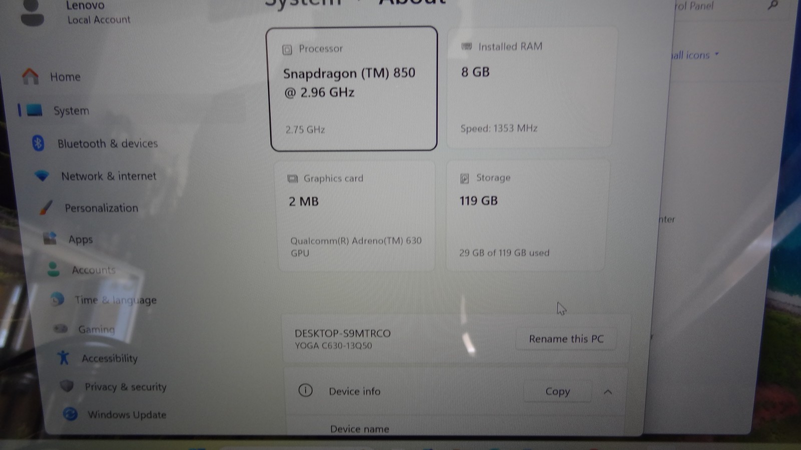 Lenovo Yoga C630-13Q50 13.3″ Snapdragon 850 2.96GHz 8GB RAM 128GB
