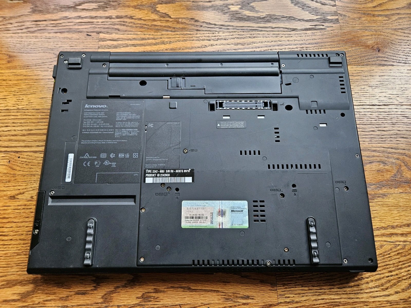 ThinkPad T500 4 GB/320 GB HDD/15″ screen/ Windows XP Pro. Ready to Use
