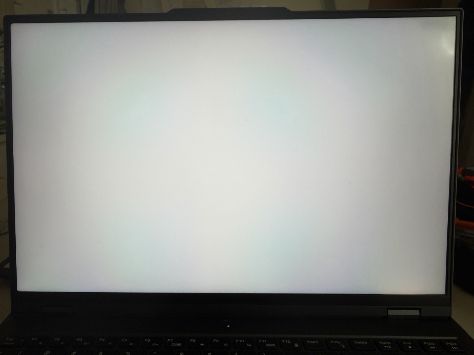 Lenovo Legion Pro 5 16IRX8 4060 16gb Ram Intel I7 13th Gen 1.5TB SSD