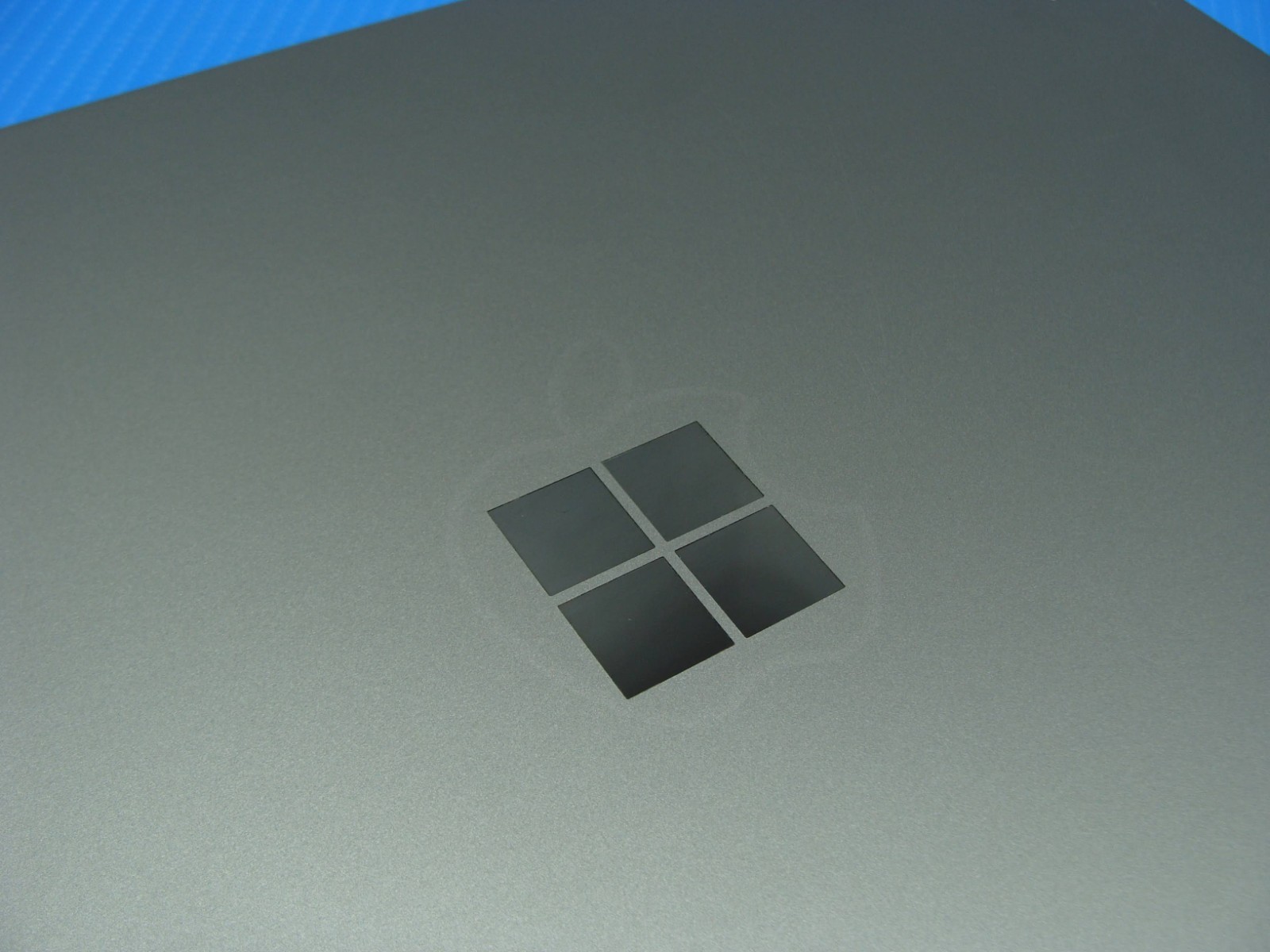 MS Surface Laptop 1769 13.5″ 2256×1504 TOUCH i7-7th 2.5GHz 8GB 256GB SSD W11P
