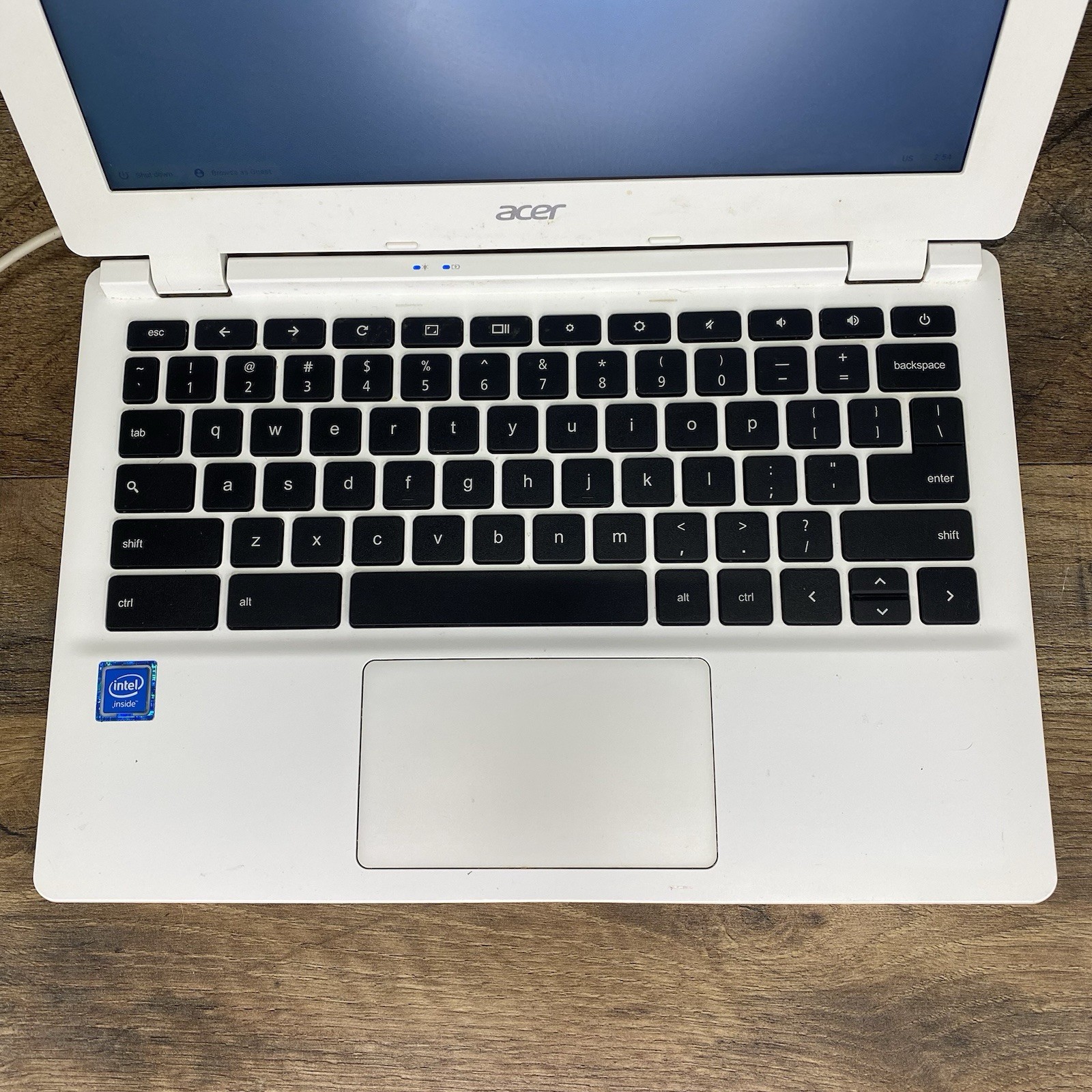 Acer Chromebook 11 CB3-131 Notebook – White, Dead Battery- Powers On