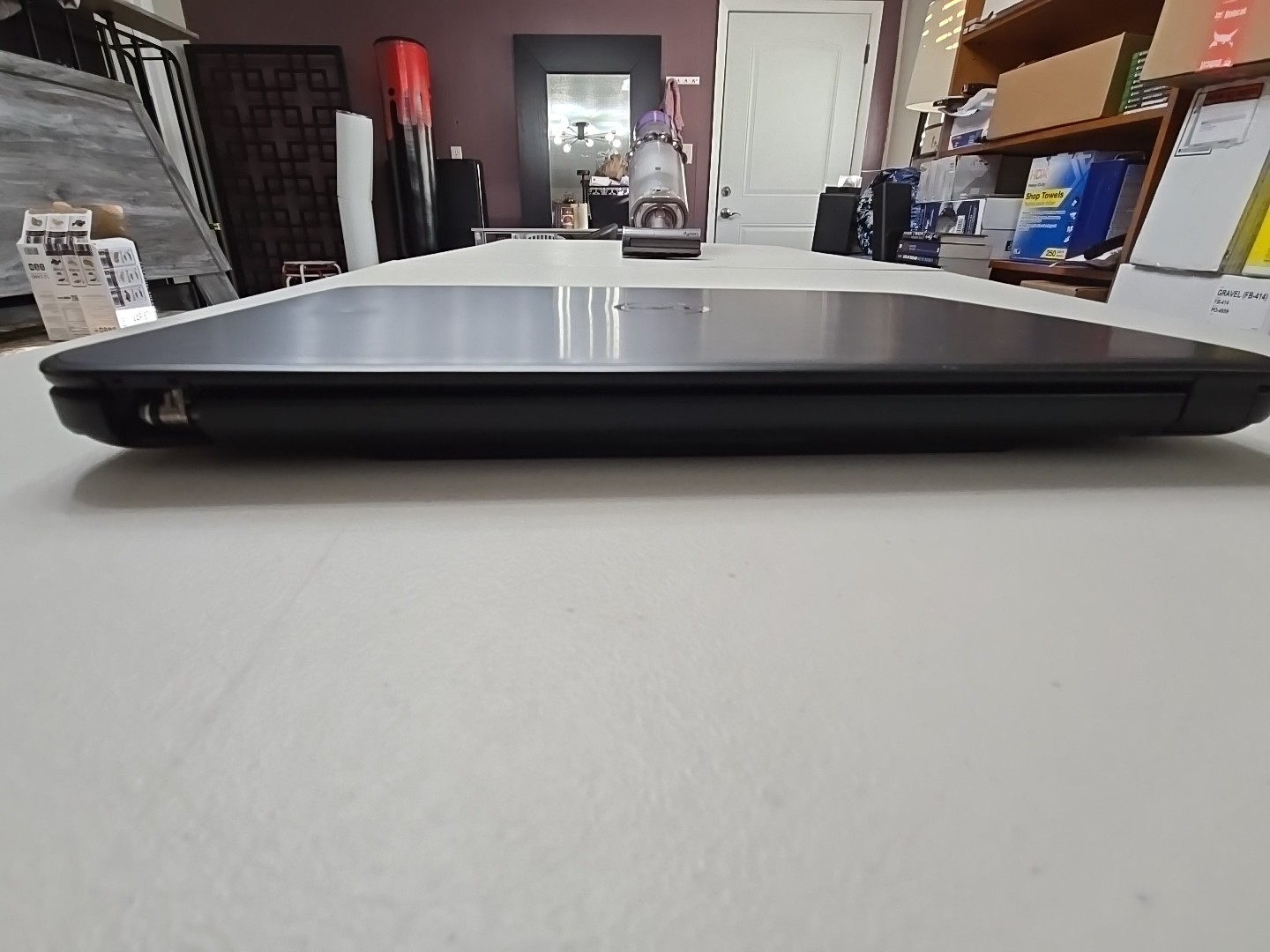 Dell Latitude 3540 15.6″ With Charger 4GB