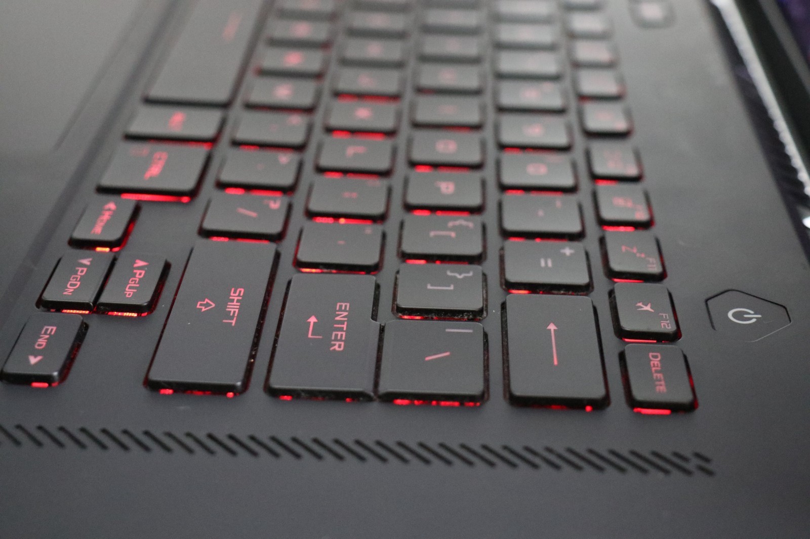 ASUS ROG Zephyrus M16 i9-11900H RTX 3060 24GB RAM 1TB SSD 16″ W11