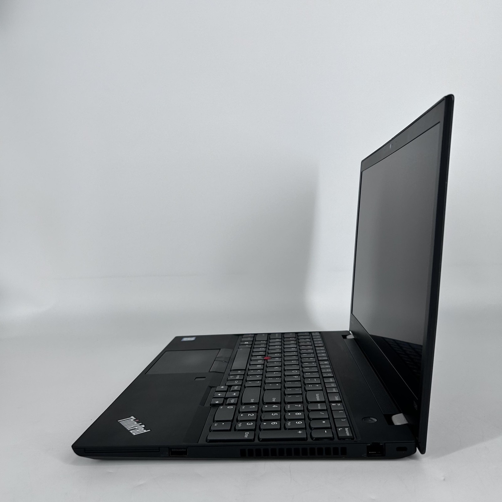 Lenovo ThinkPad T590 15.6 Black FHD TOUCH i7-8565U 1.80GHz 16GB 512GB SSD Good