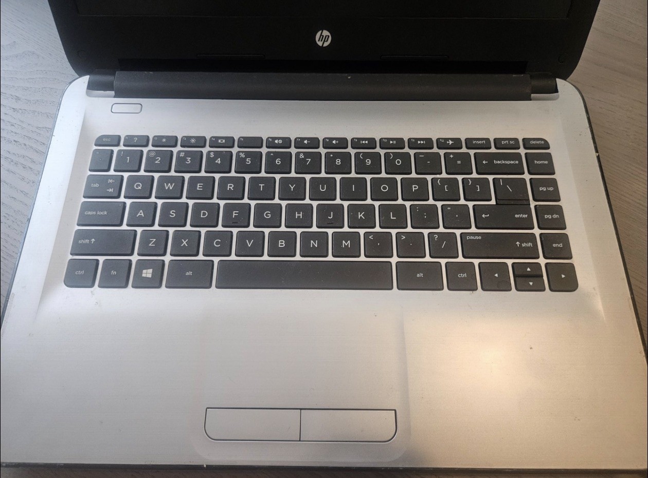 Lenovo Yoga 7i 16IAP7 16″ touch Unknown Specs with HP Chromebook