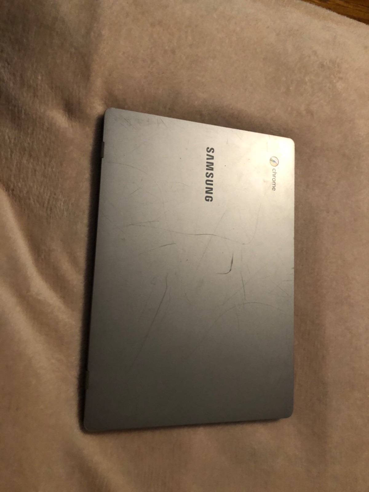 Samsung Chromebook 4 11″6 inches not working and keys are missing.