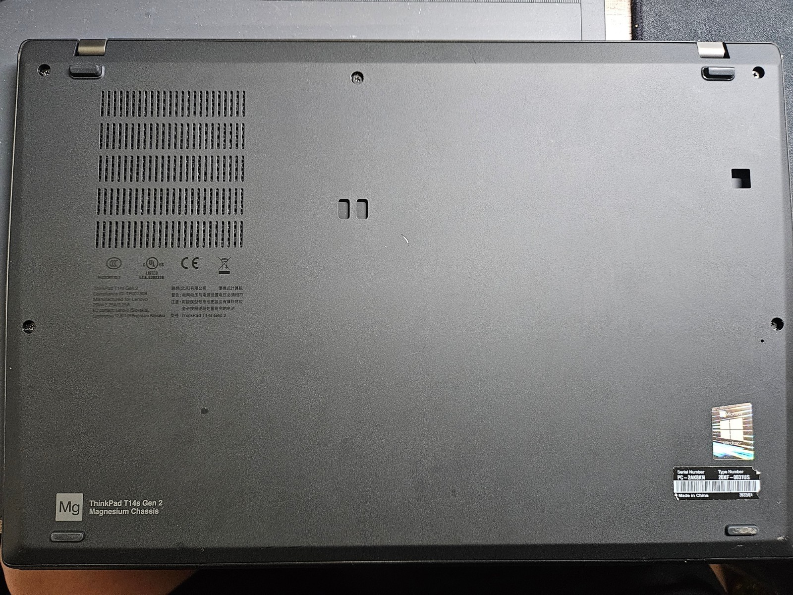 Lenovo ThinkPad T14s Gen 2 14″ Ryzen 5 Pro 5650U 16GB RAM NO SSD