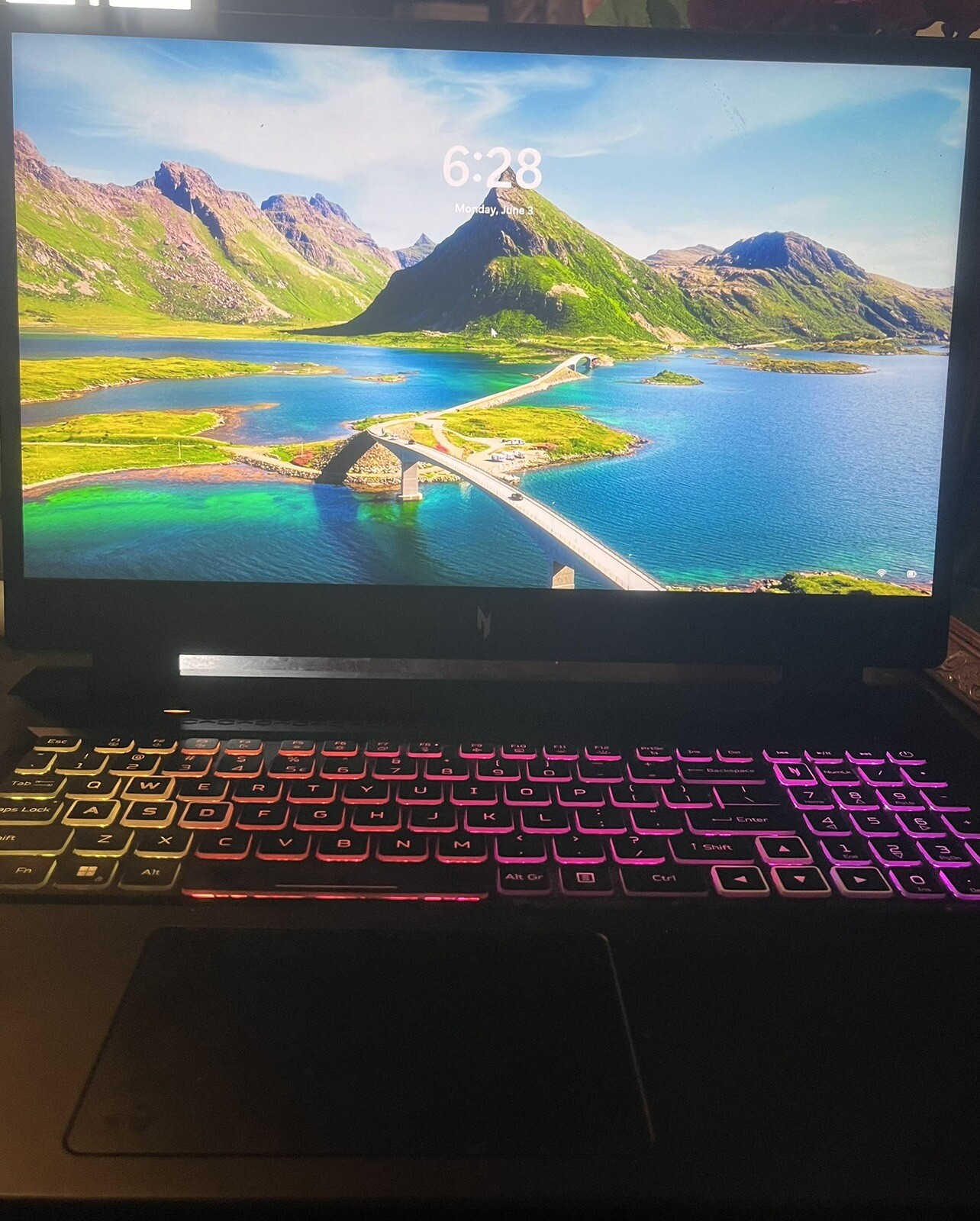 Acer Nitro 17 – 17.3″ Laptop AMD Ryzen 7 7840HS 3.80GHz 16GB RAM 1TB SSD W11H