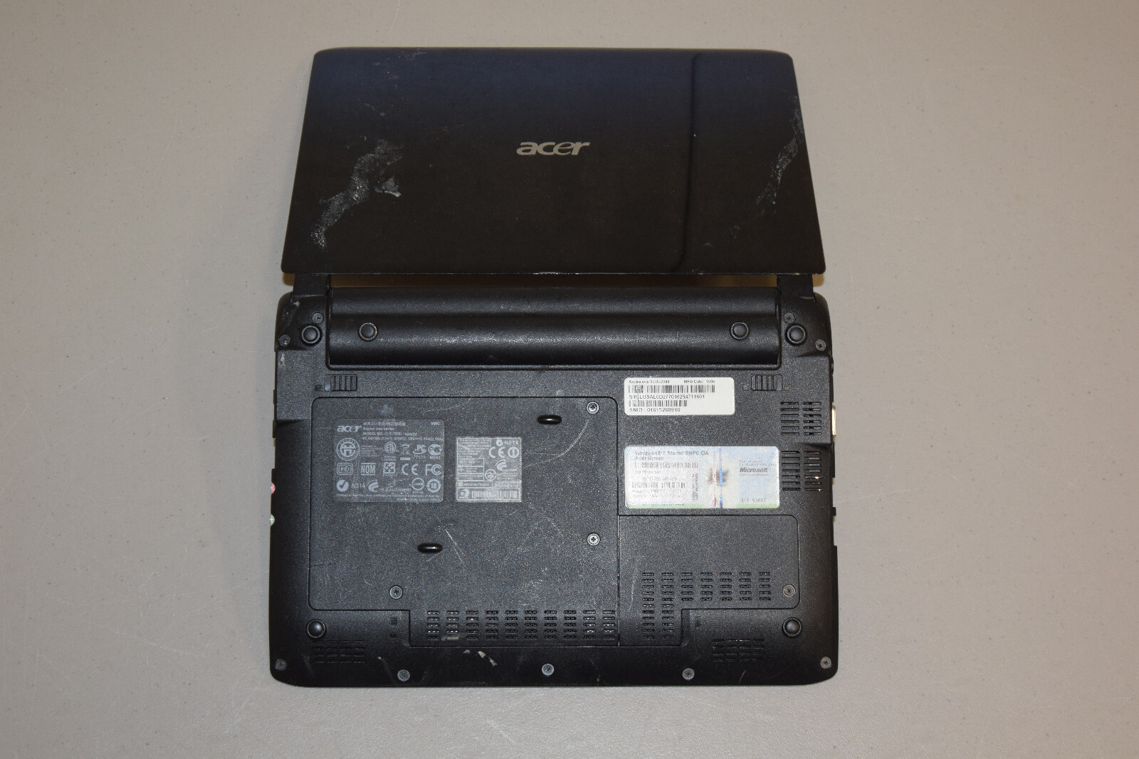 Dead Junk Acer Aspire One NAV50 10.1″ Netbook Incomplete AS IS Parts Repair