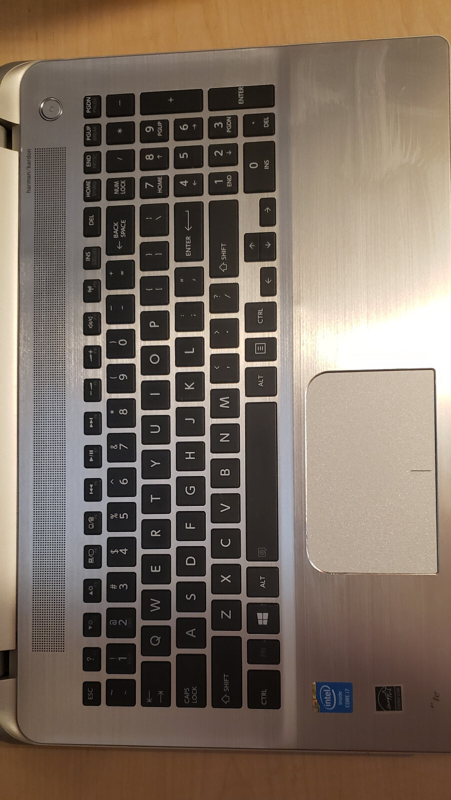 Toshiba Satellite S55-B5280, 15.6″, i7-4510u, 12GB, no HDD, READ