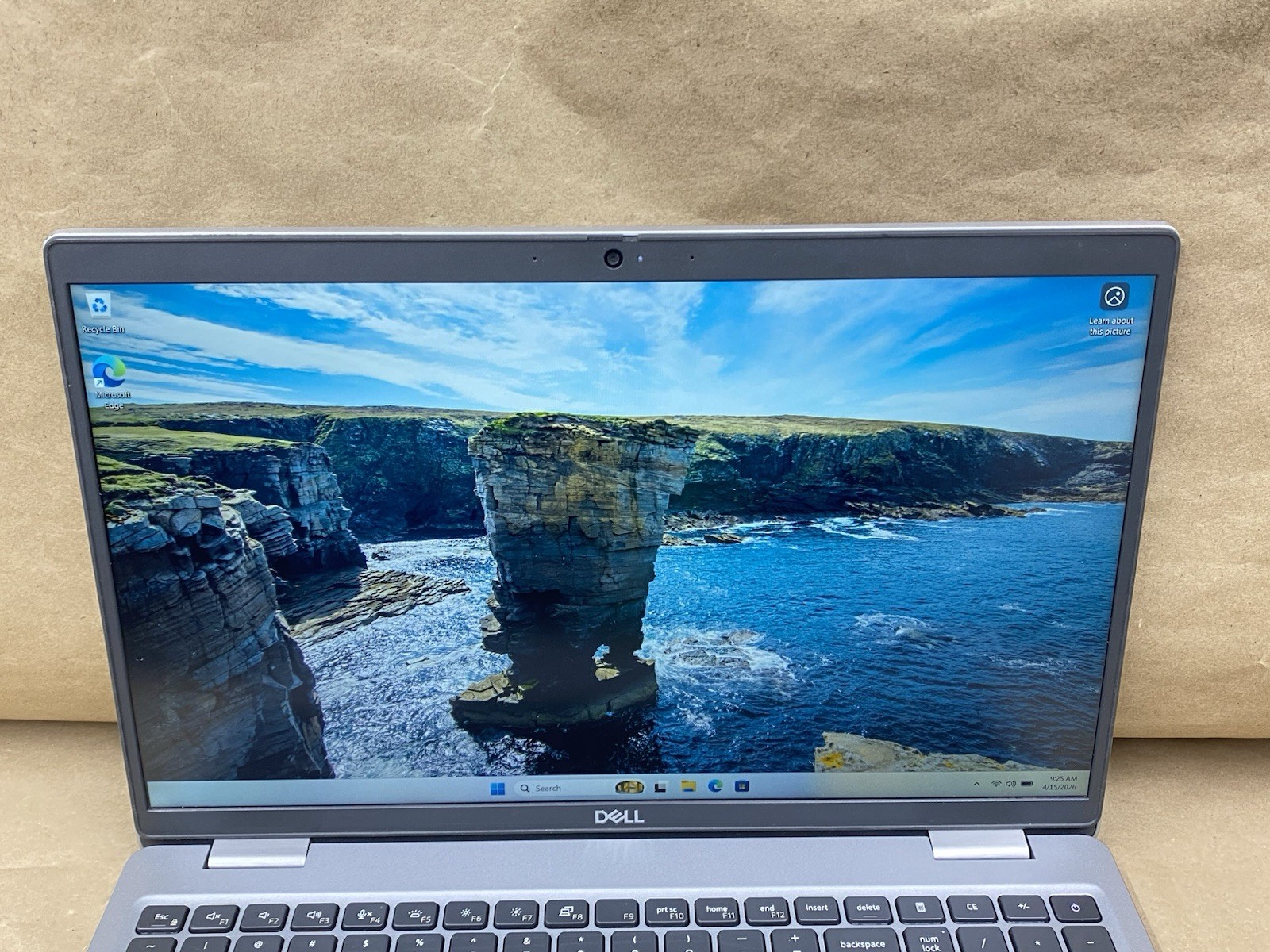 Dell Latitude 5520 – 15.5′ FHD – i5-1135G7 – 8GB – 256GB SSD – Win 11 Pro