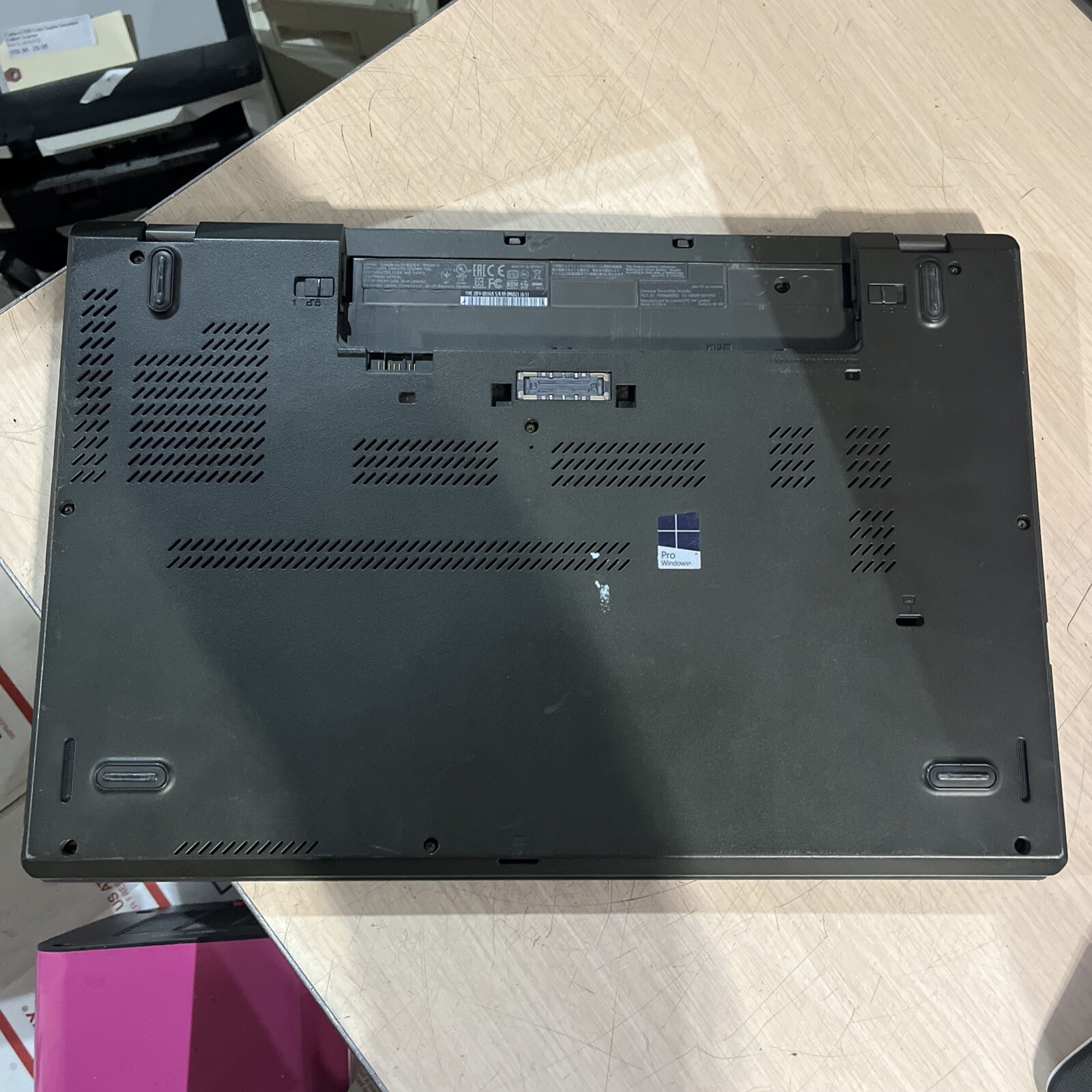 LENOVO THINKPAD T560 INTEL CORE I5-6300U 2.40GHZ 4GB RAM NO HD +