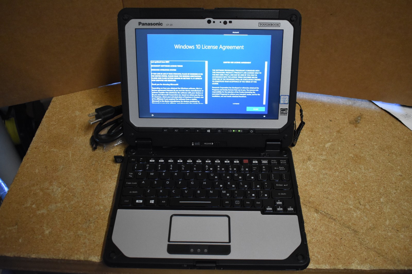 Panasonic Toughbook CF-20 1.6 GHz Core i5-7Y57 @ 1.2GHz 8GB 512GB Win10 Hours 0