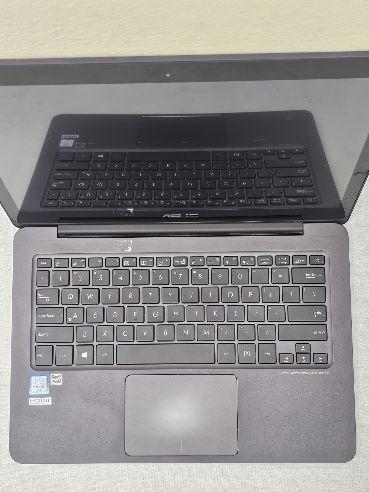 ASUS UX305C Laptop – Intel m3-6Y30 – 8GB RAM – 256GB SSD – BAD BATT – Windows 10