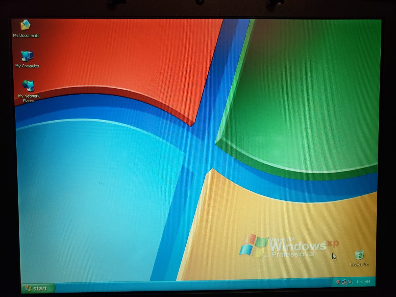 Vintage Dell Inspiron 2650 Intel Pentium 4 256MB 30GB WinXP Laptop AS-IS Read