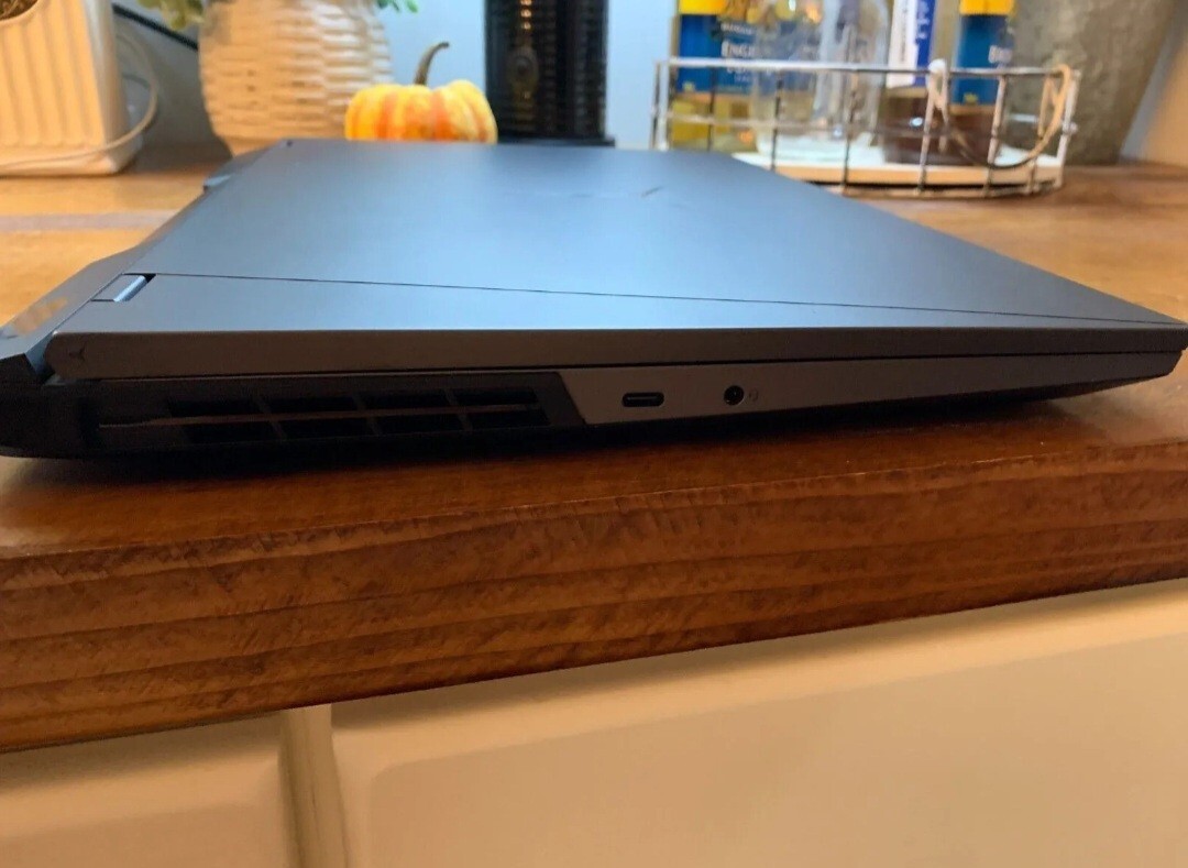 Lenovo Legion 5 Pro 16″ Gaming AMD Ryzen 7 16gb RAM 165 Hz NVIDIA GeForce 3060