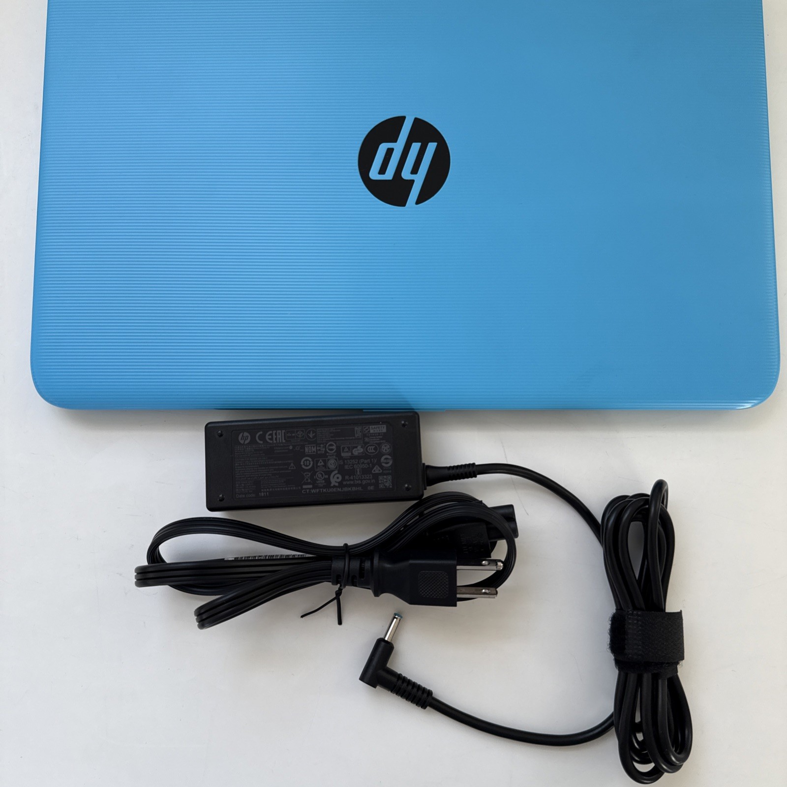 HP Stream 14-cb011wm 14 inch (32GB, Intel Celeron N3060, 4GB) Laptop – Blue -W10