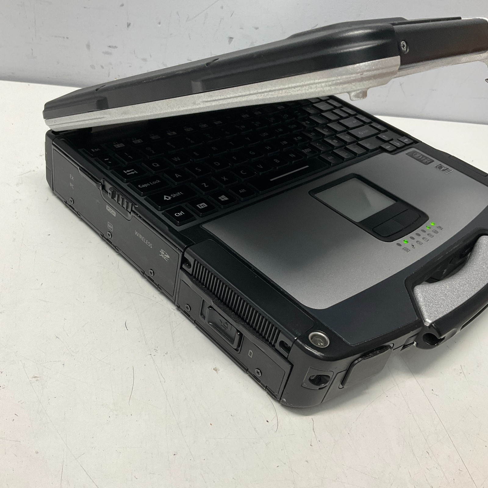 Panasonic CF-31 MK5 Intel i5-5300U, 2.70 GHz 8GB RAM 256GB SSD Windows 10 Pro